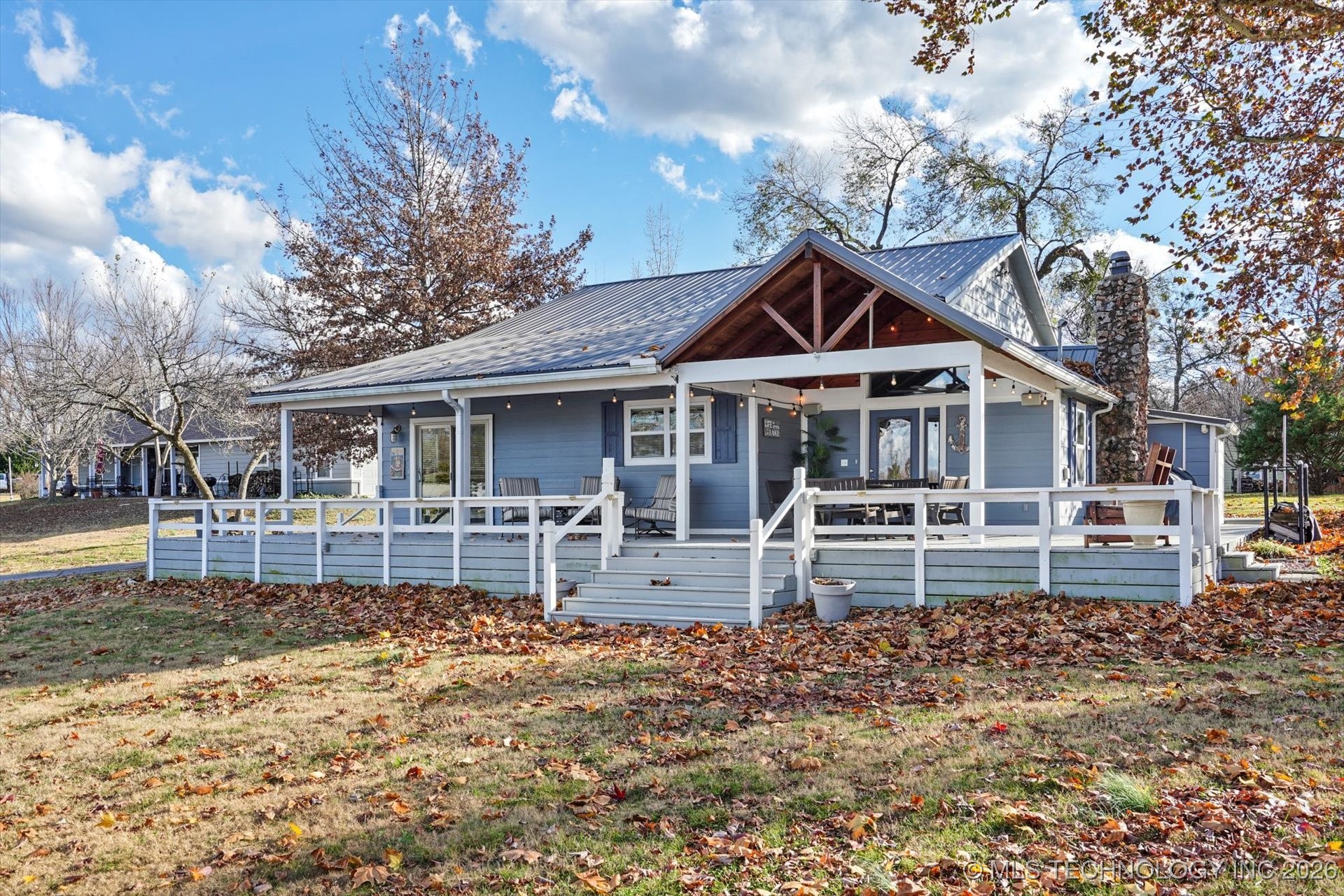 447684 Anchors End Property Photo 1