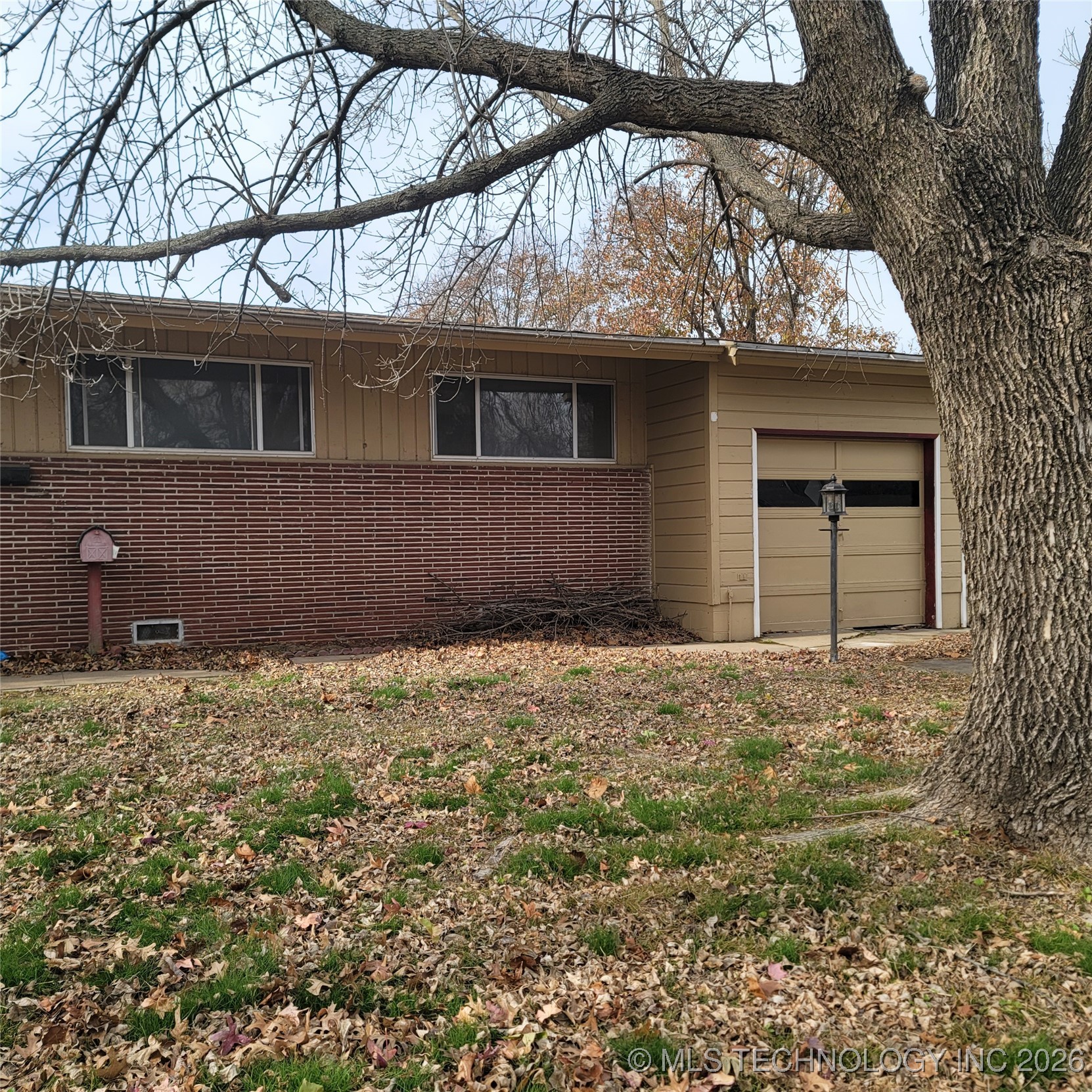 337 N Crabtree Road Property Photo 2