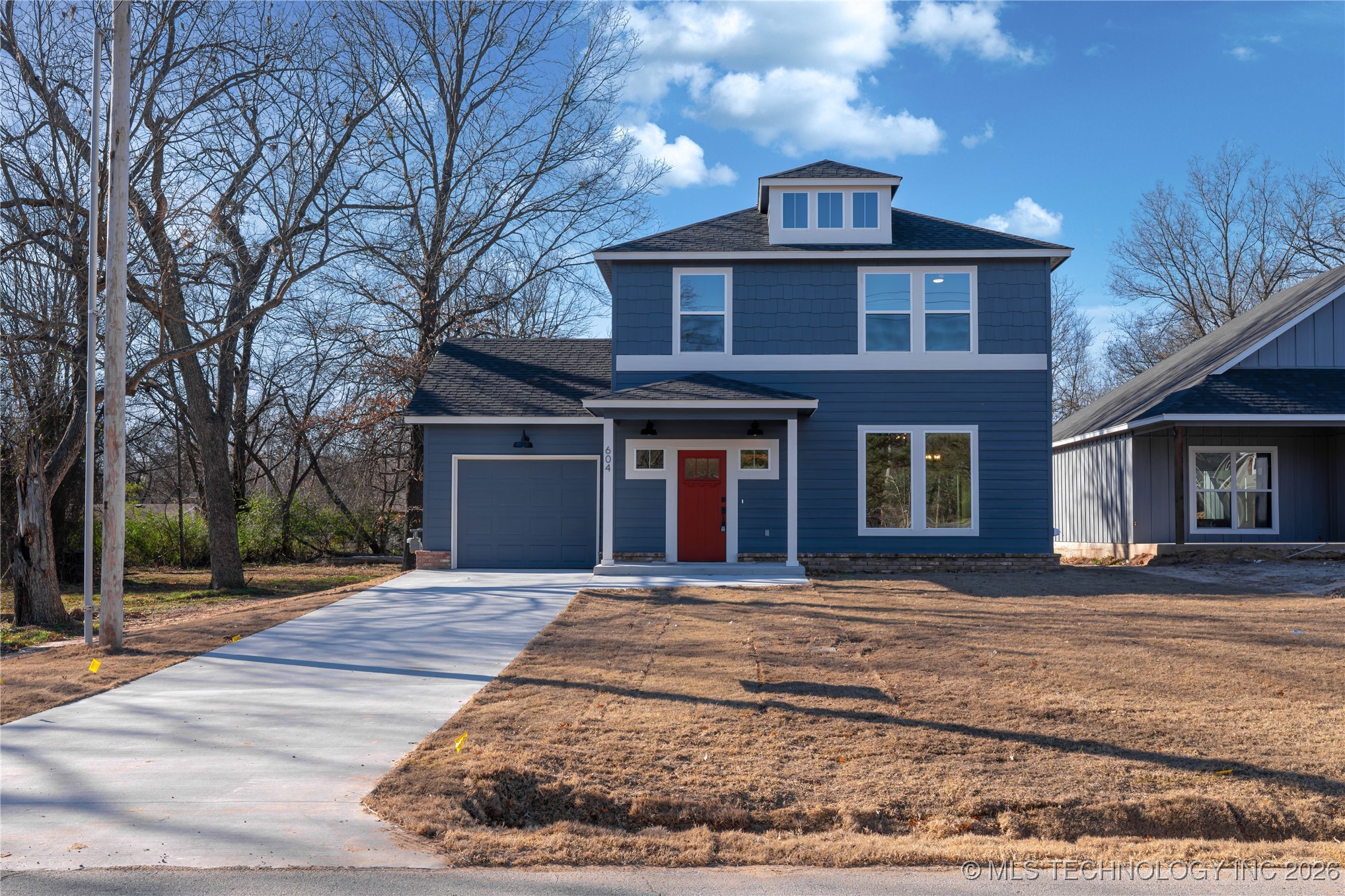 604 S Division Street Property Photo 2