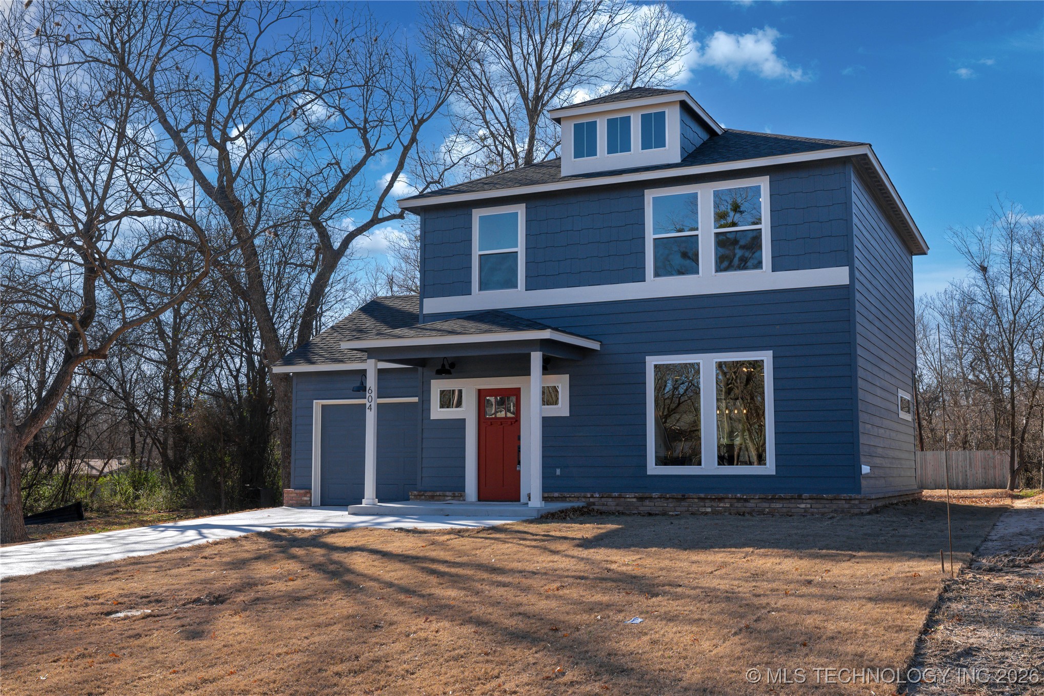 604 S Division Street Property Photo 3