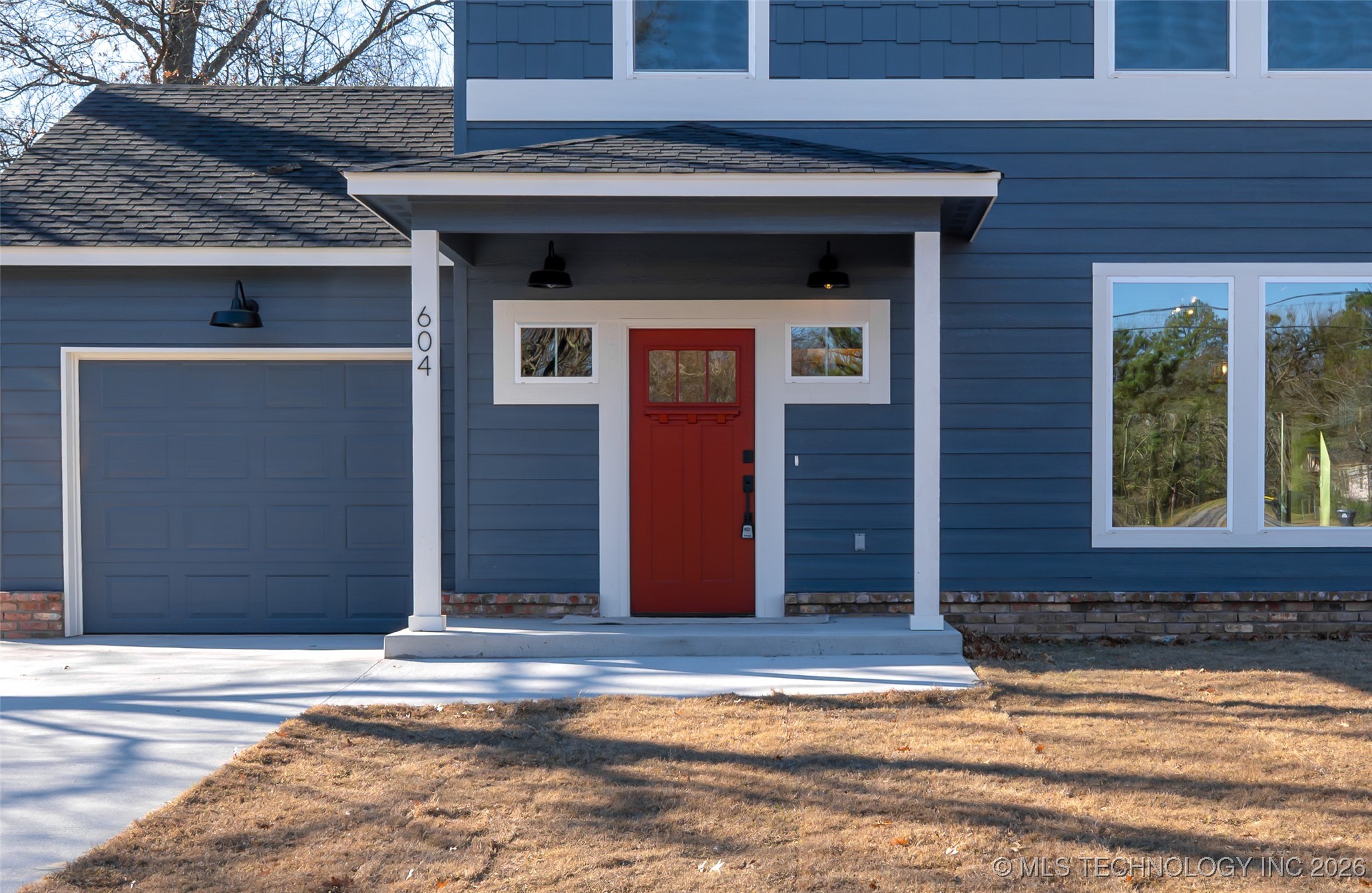 604 S Division Street Property Photo 5