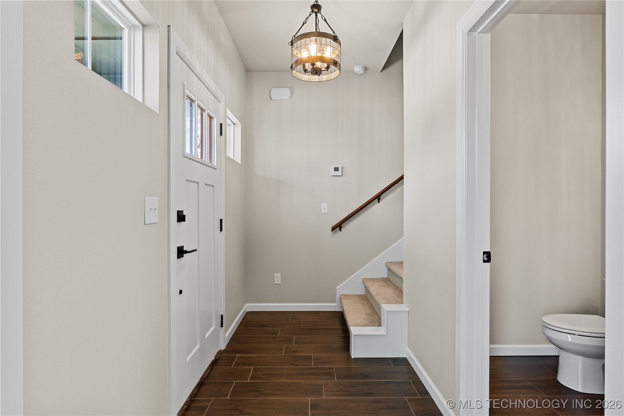 604 S Division Street Property Photo 6