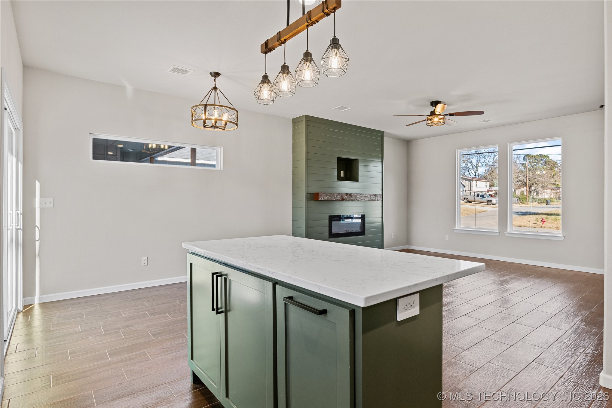 604 S Division Street Property Photo 24