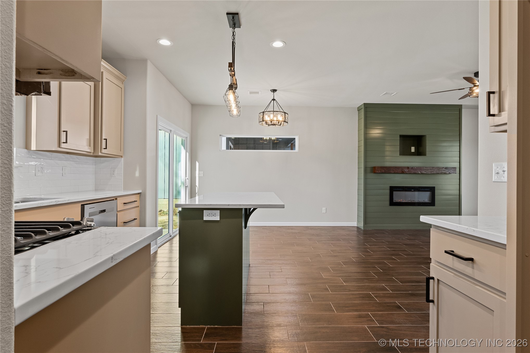 604 S Division Street Property Photo 25