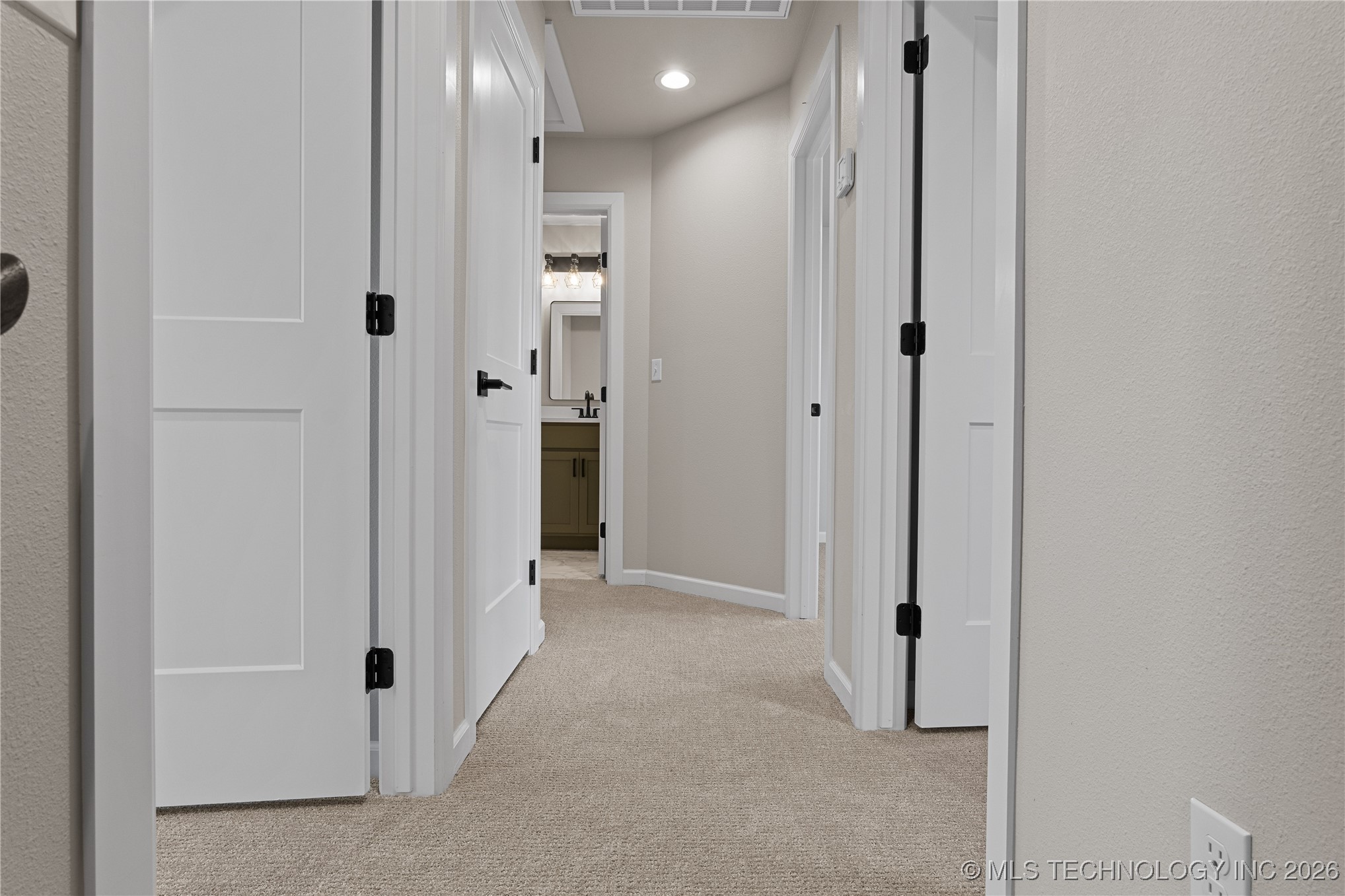 604 S Division Street Property Photo 40