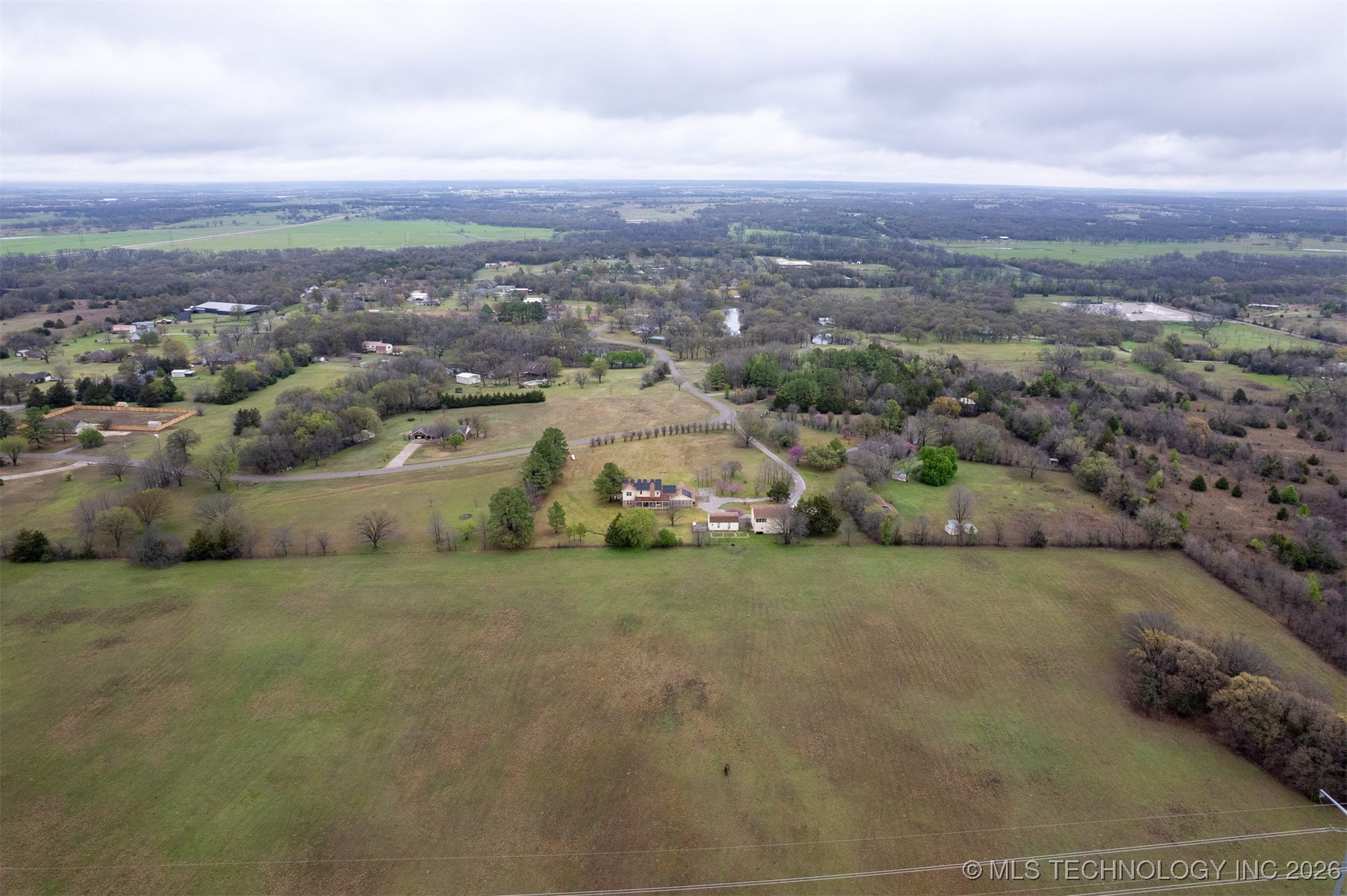 575 Majestic Hills Property Photo 7