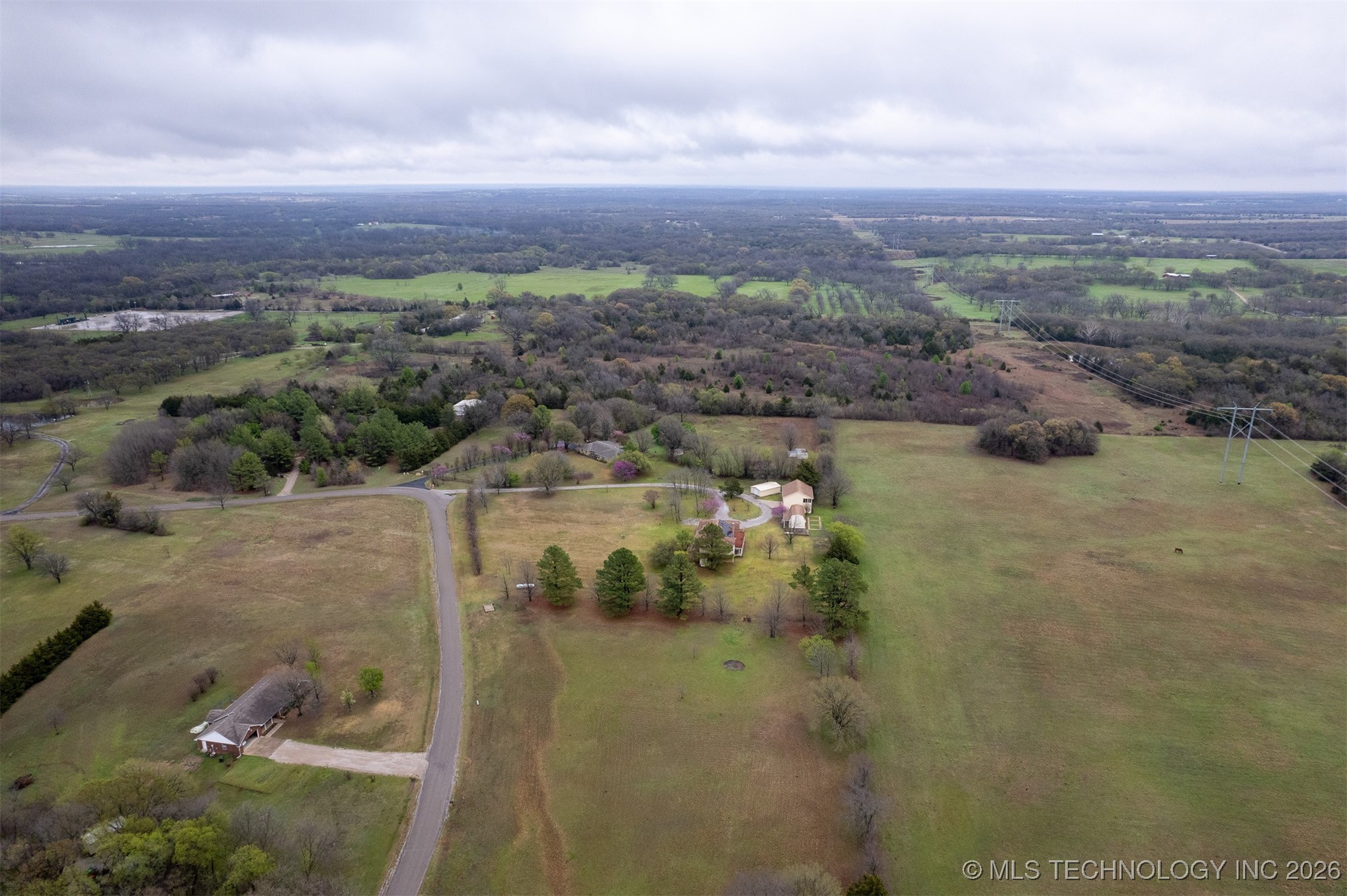 575 Majestic Hills Property Photo 11