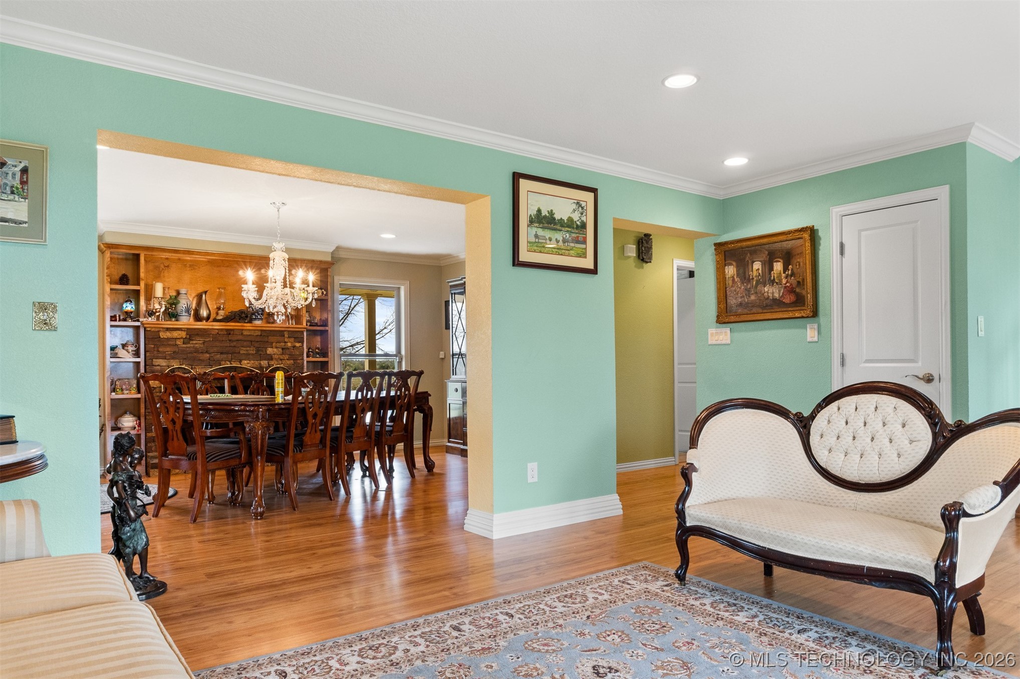 575 Majestic Hills Property Photo 19