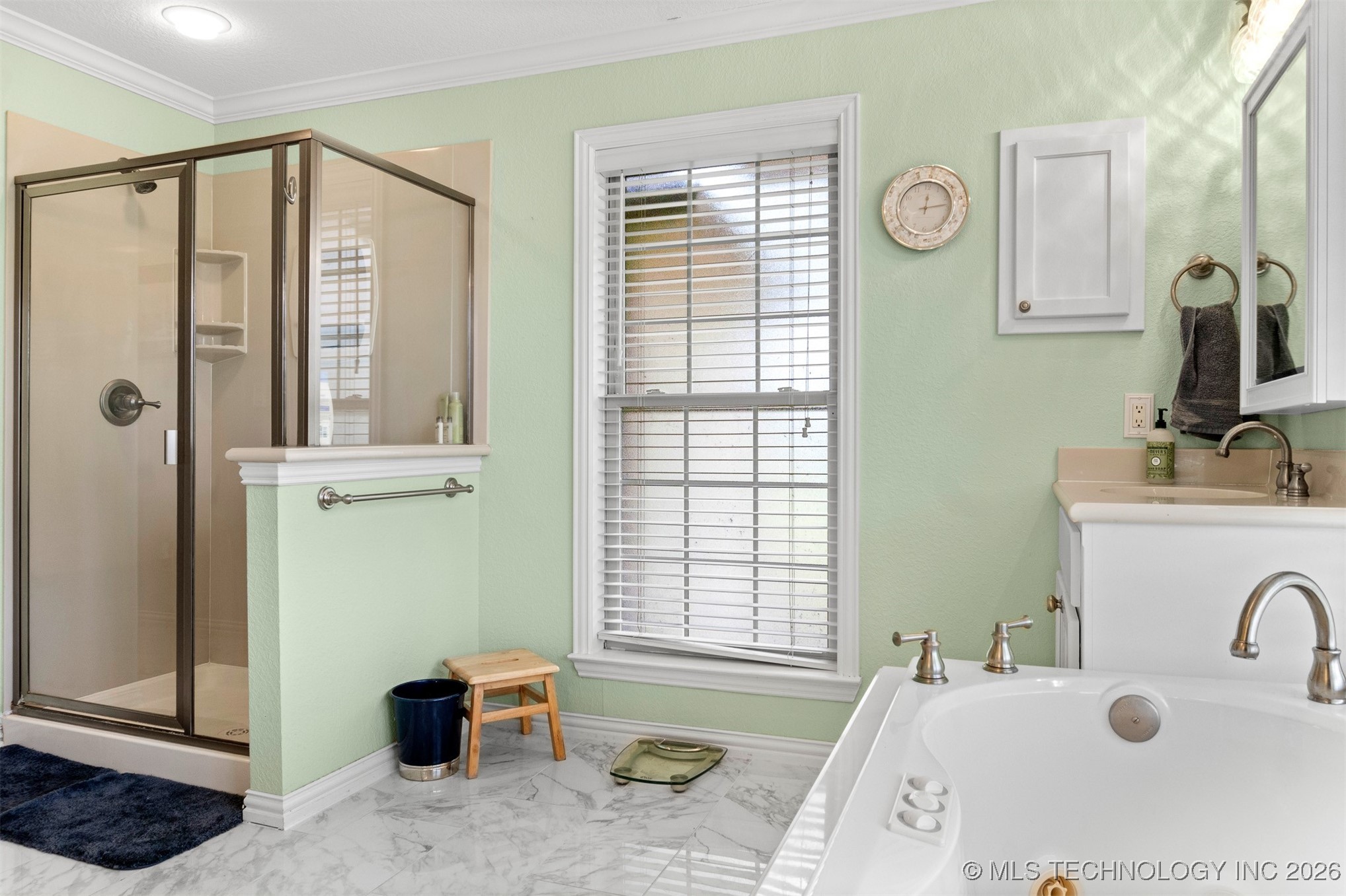 575 Majestic Hills Property Photo 37