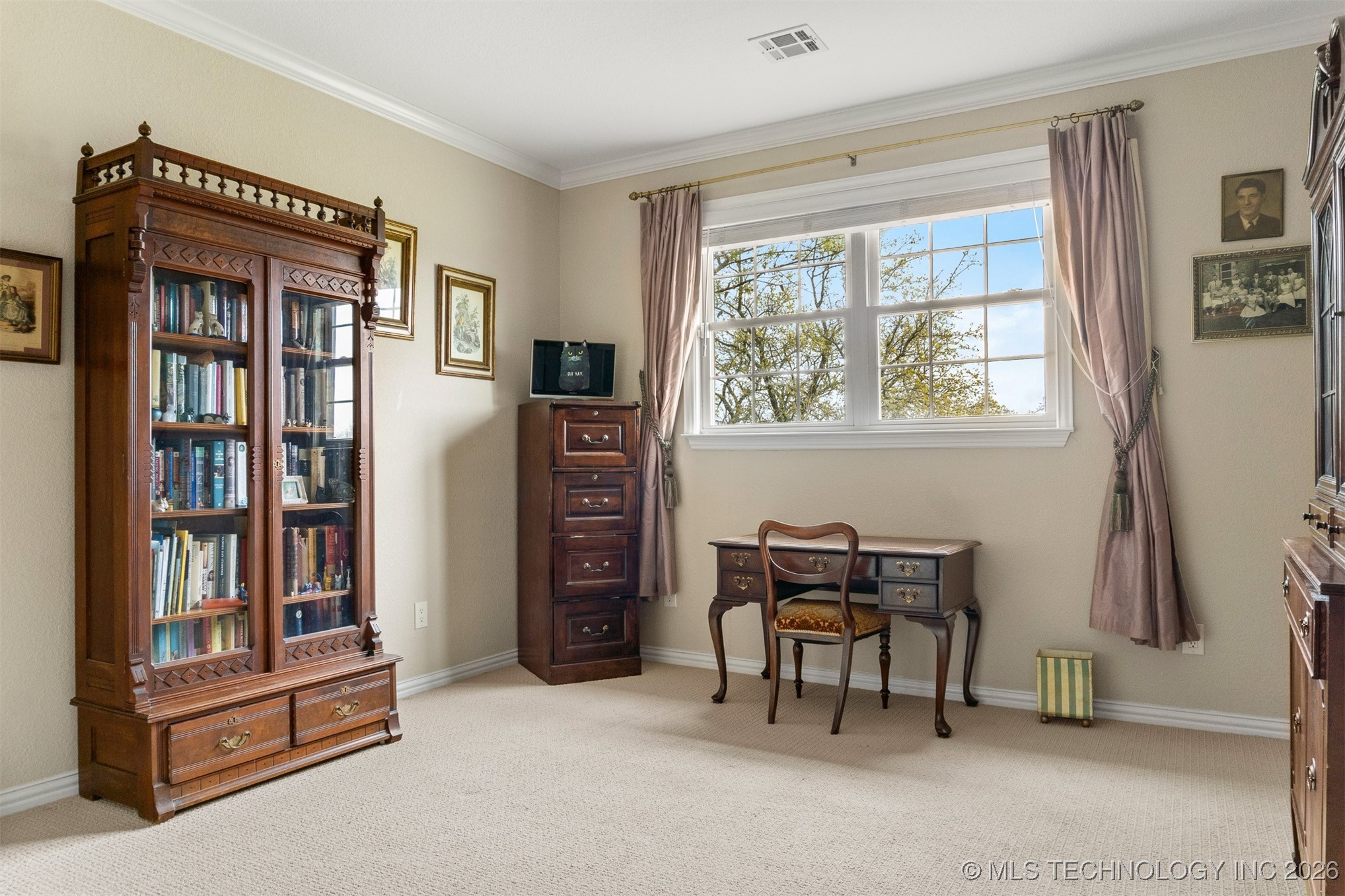 575 Majestic Hills Property Photo 45