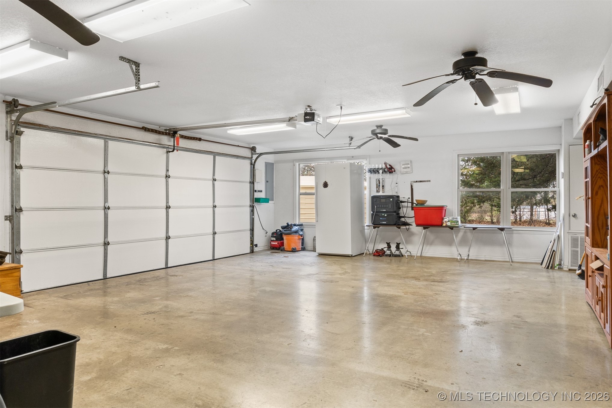 575 Majestic Hills Property Photo 55