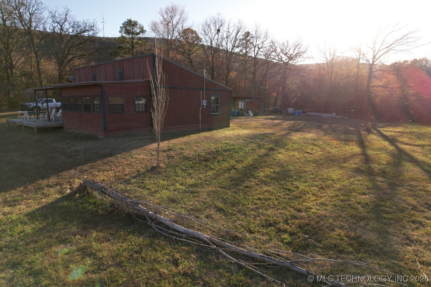 436497 E 1660 Property Photo 17