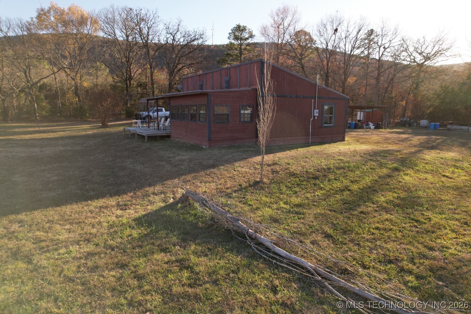 436497 E 1660 Property Photo 22