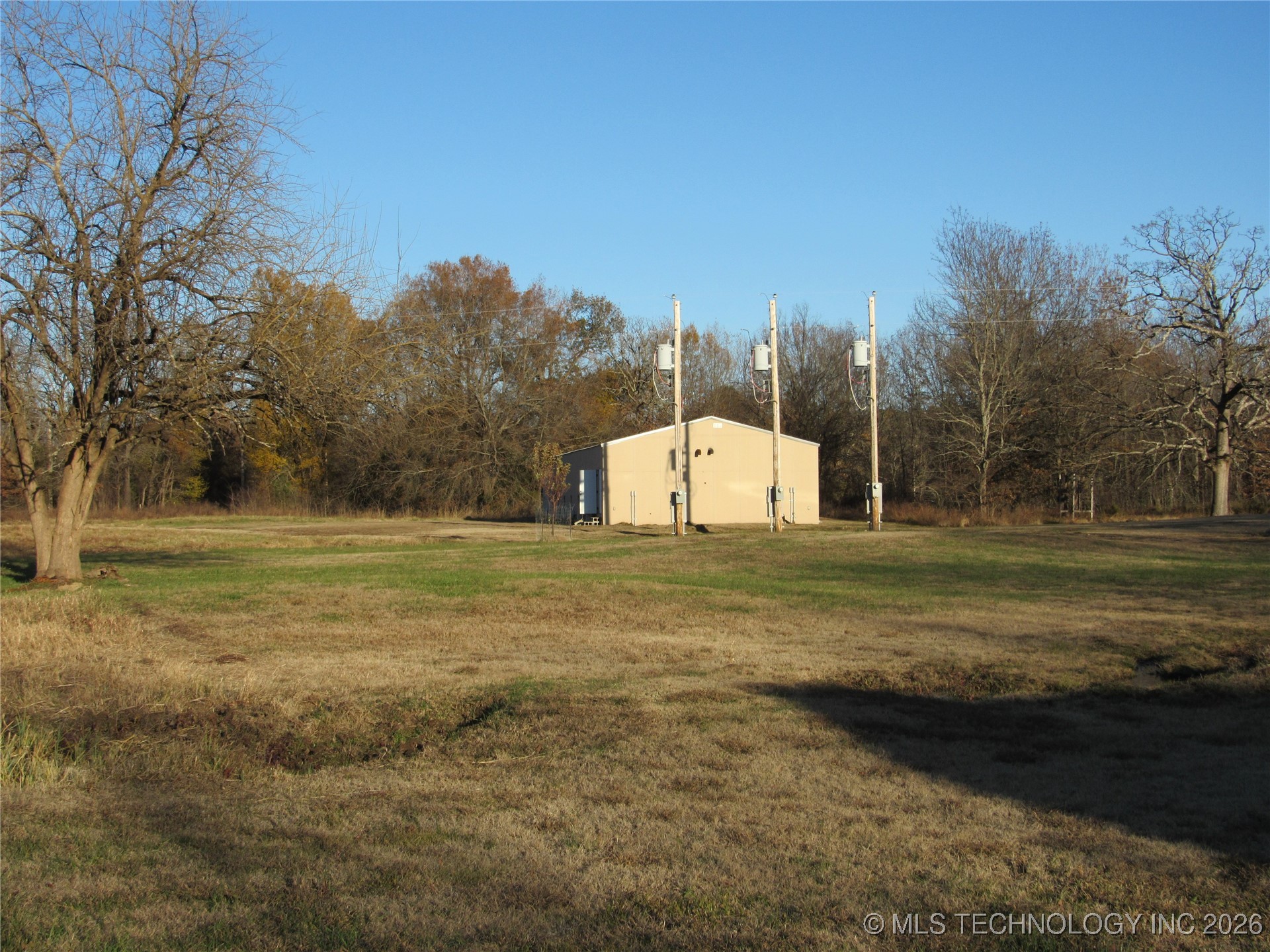 436497 E 1660 Property Photo 42