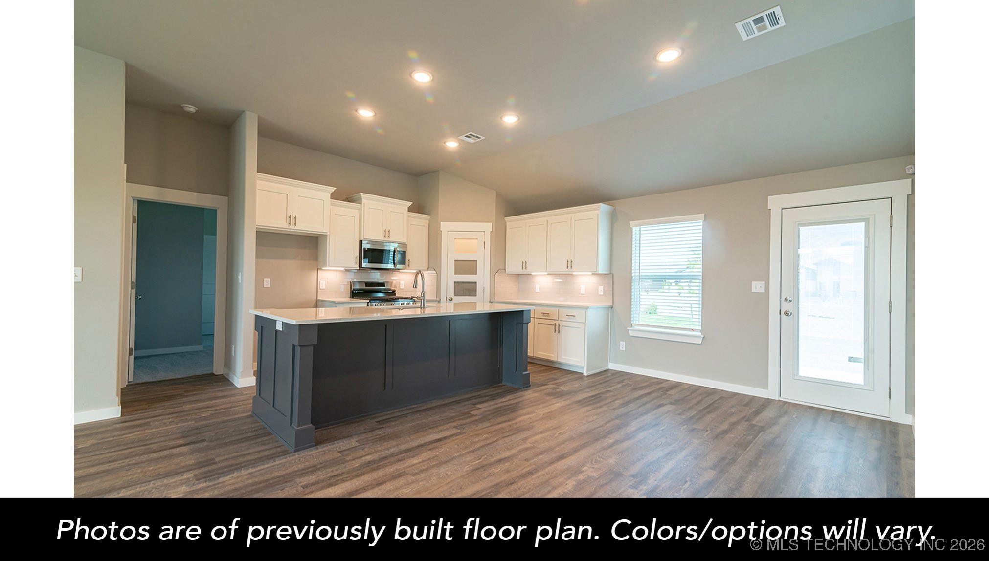 2601 W Main Street Property Photo 6