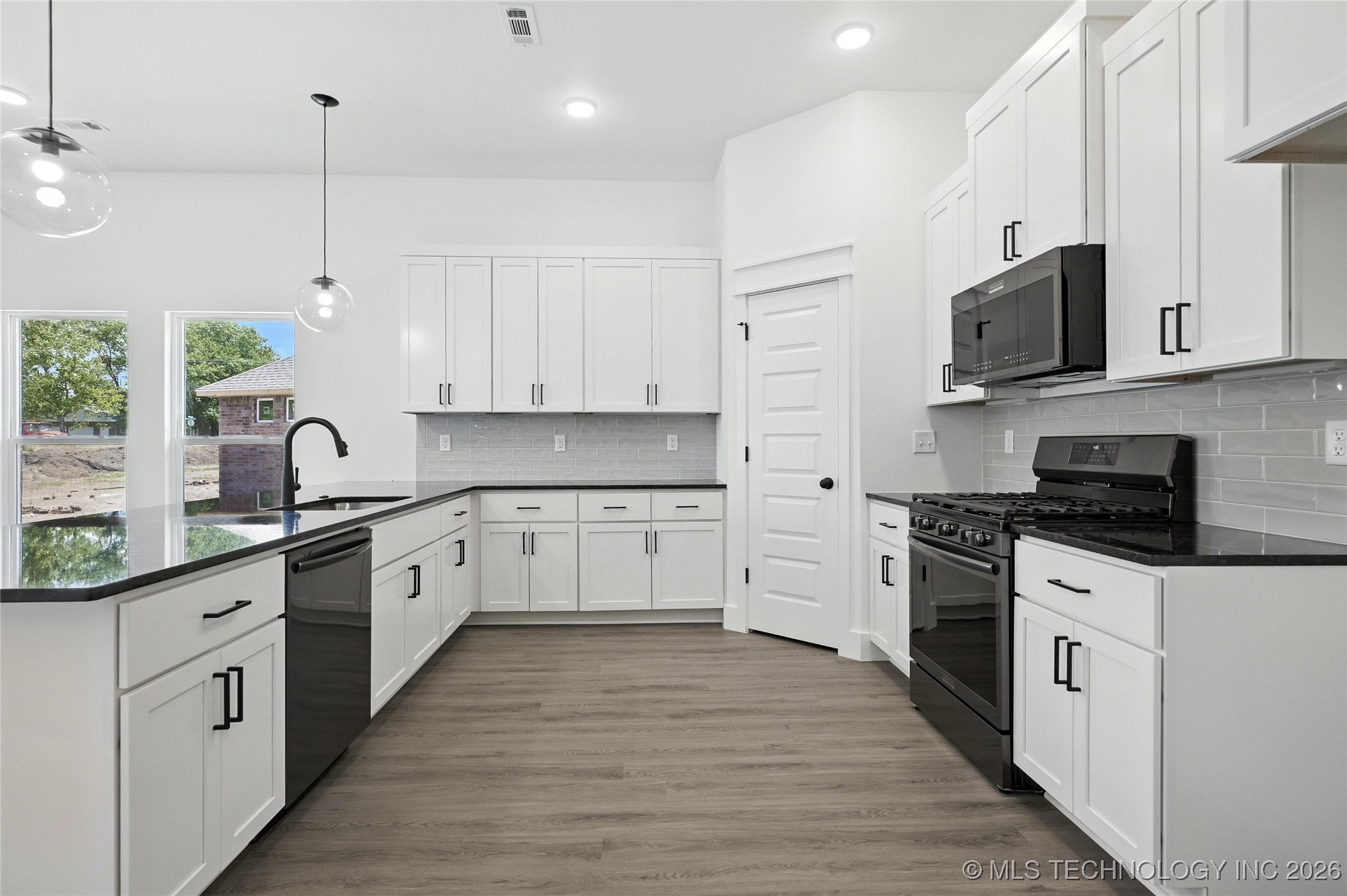 6203 N 30th Street Property Photo 19