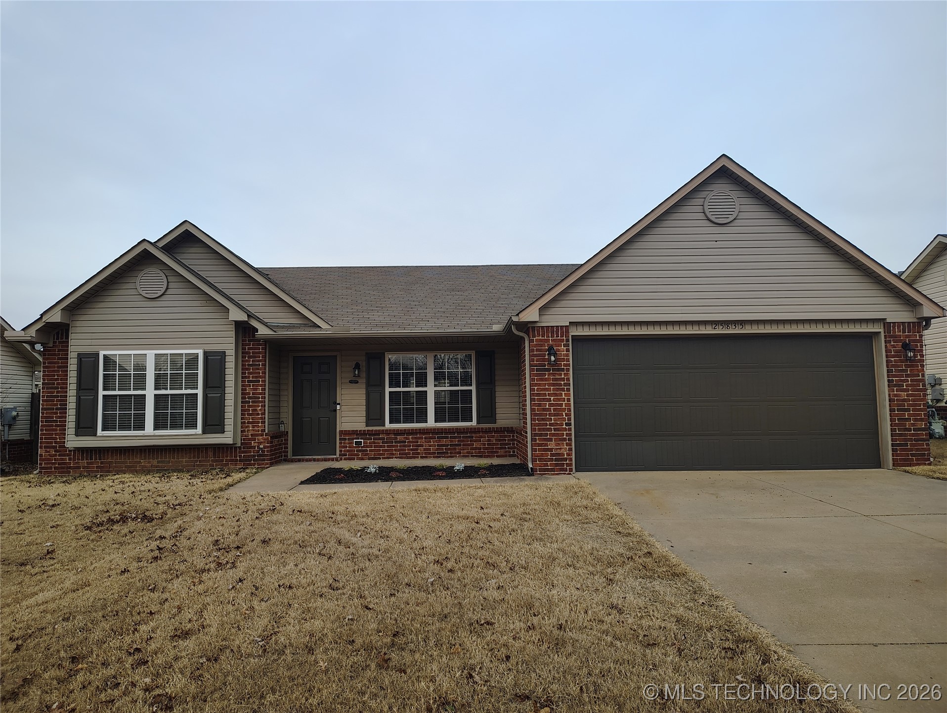 25835 E 90th Street S Property Photo 1