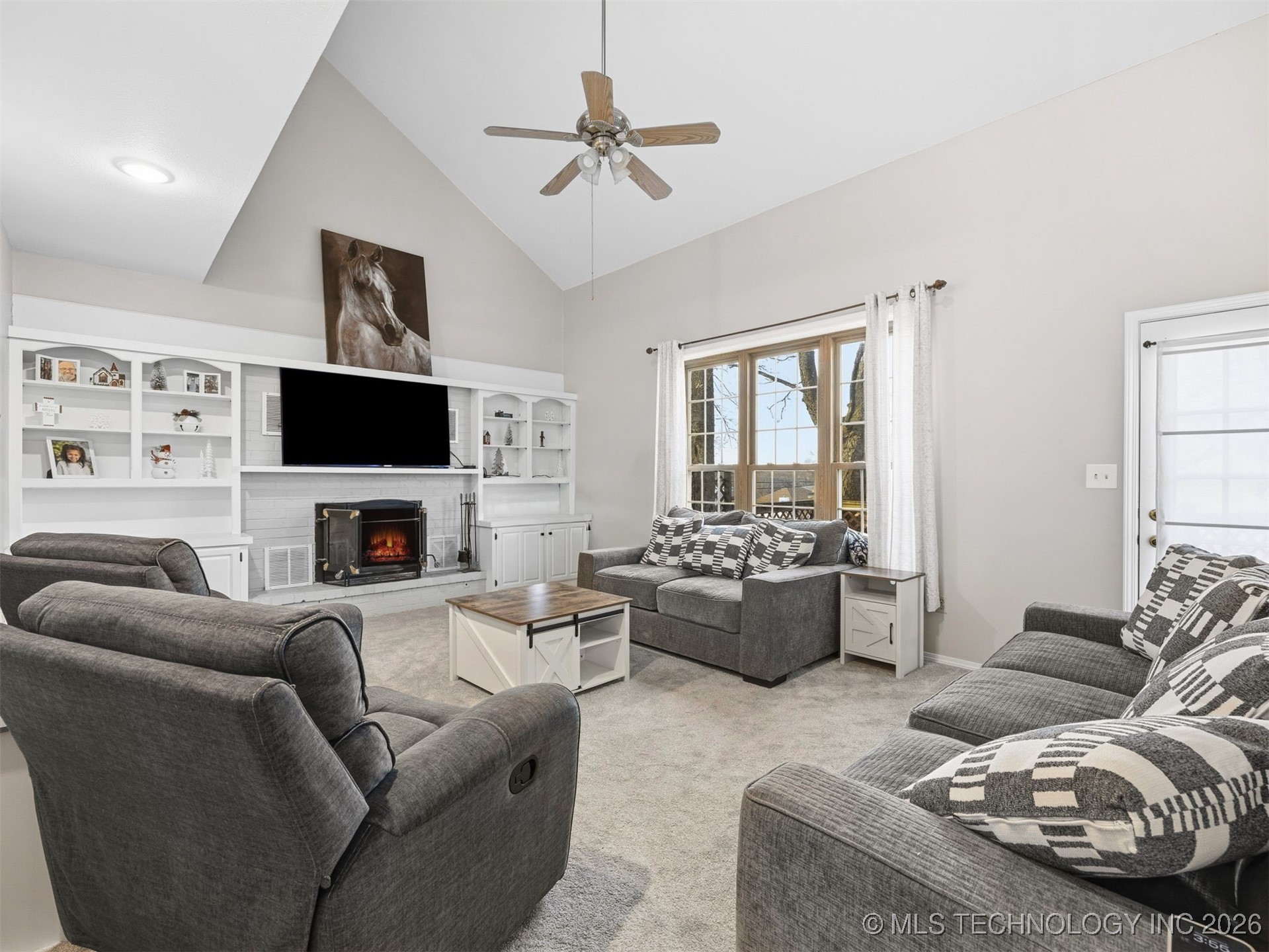 3112 W Berwick Street Property Photo 4