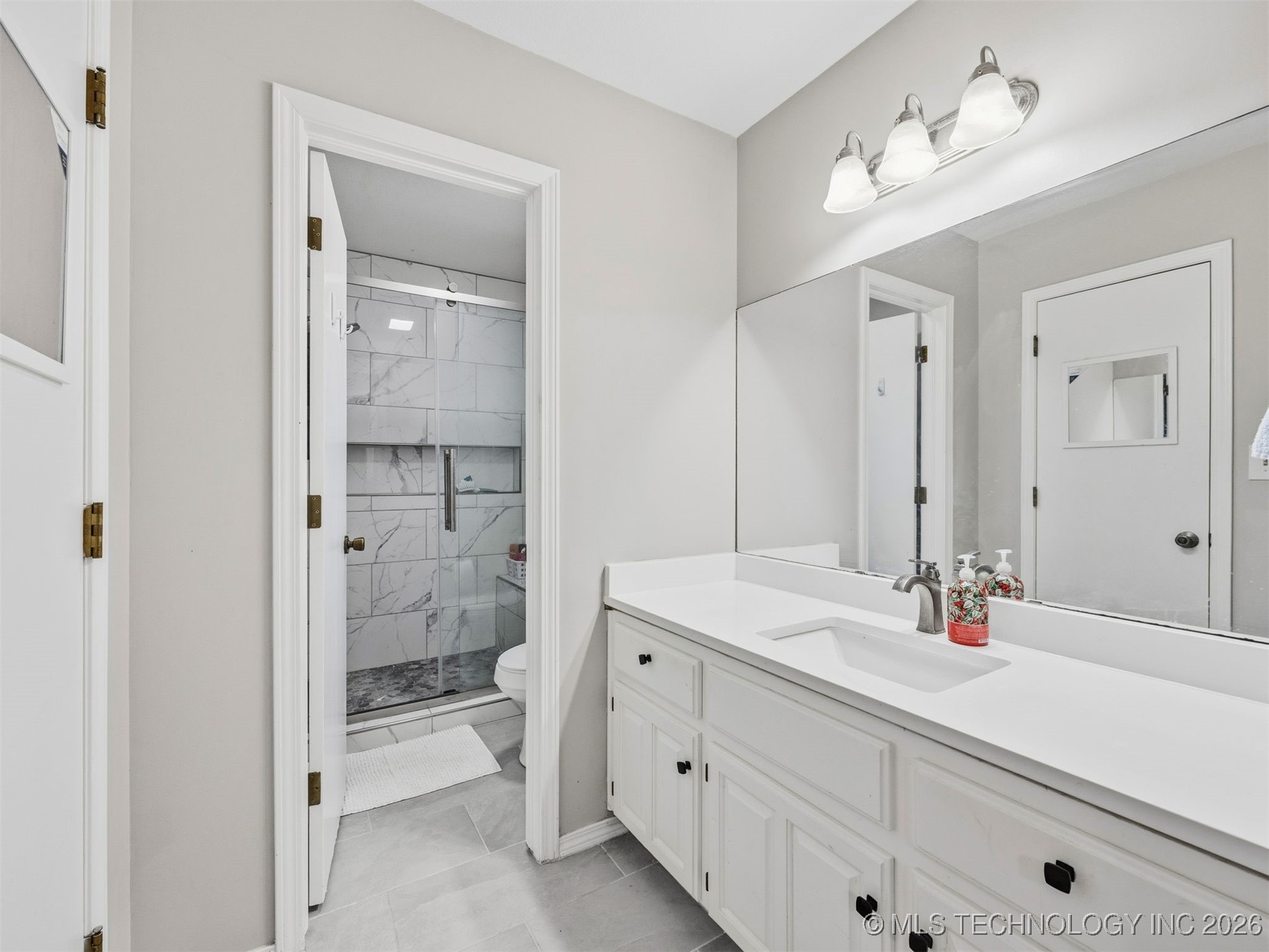 3112 W Berwick Street Property Photo 17