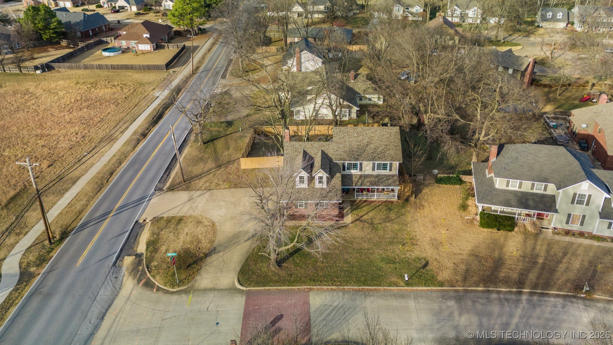 3112 W Berwick Street Property Photo 34