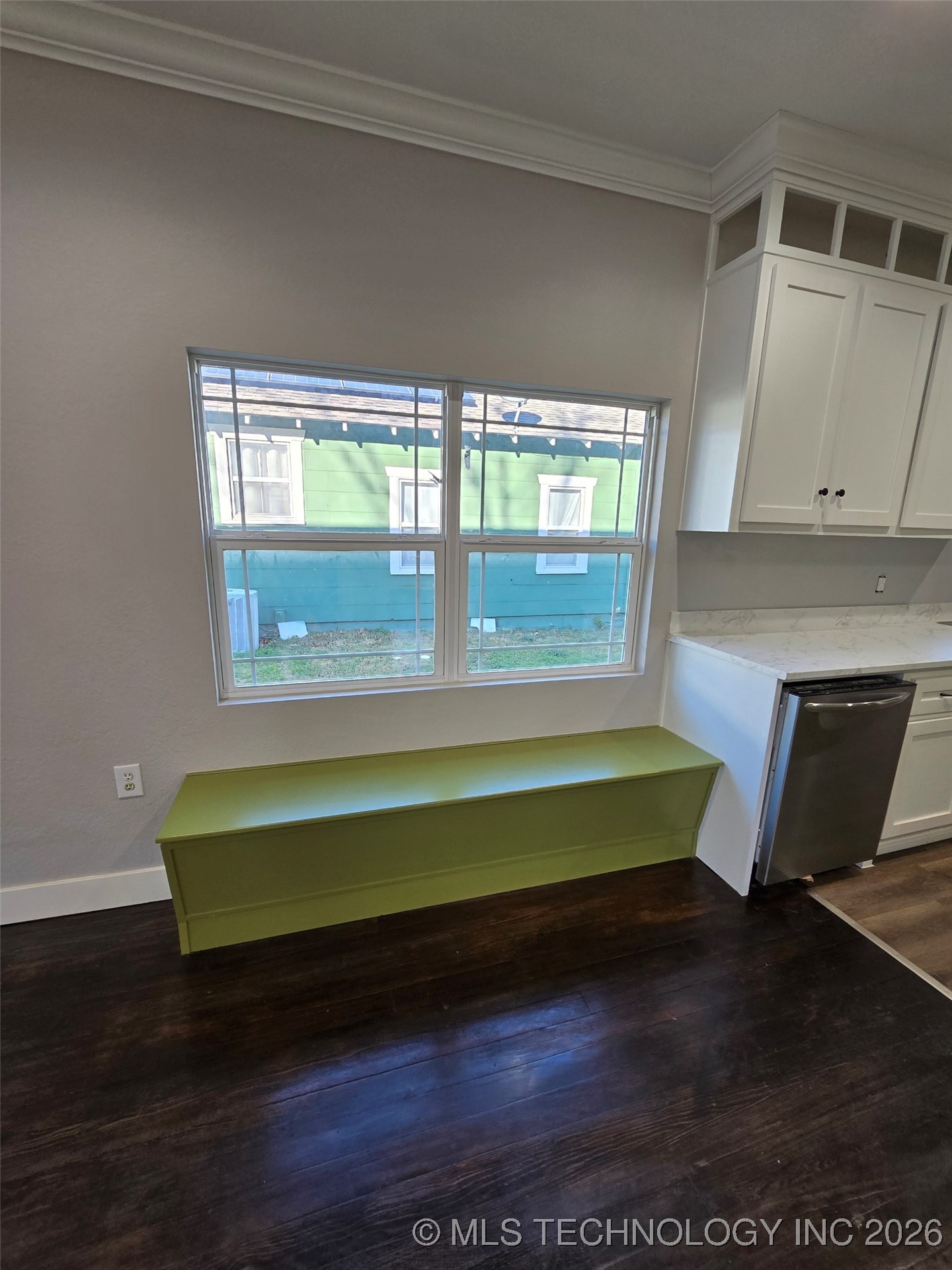 416 S 6th Property Photo 14