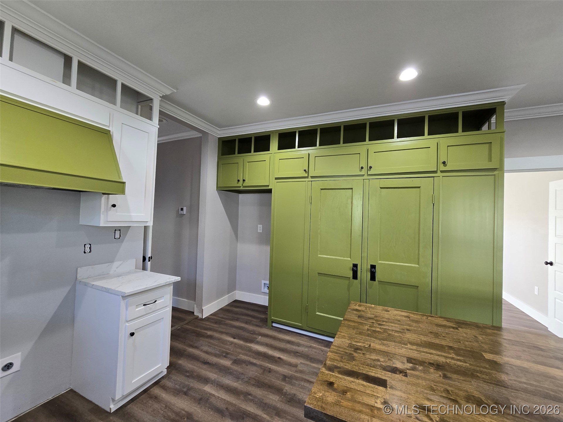 416 S 6th Property Photo 19