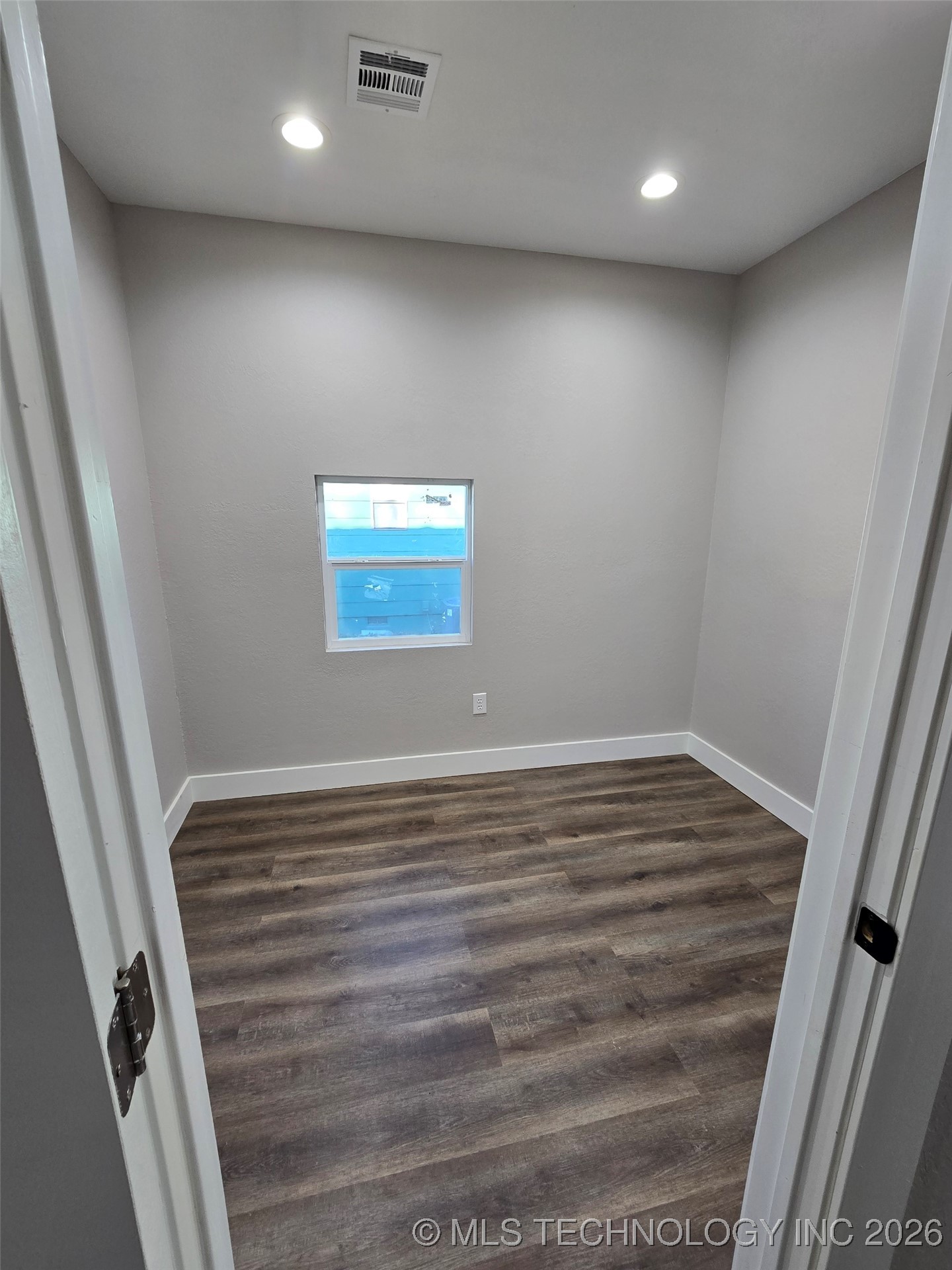 416 S 6th Property Photo 20