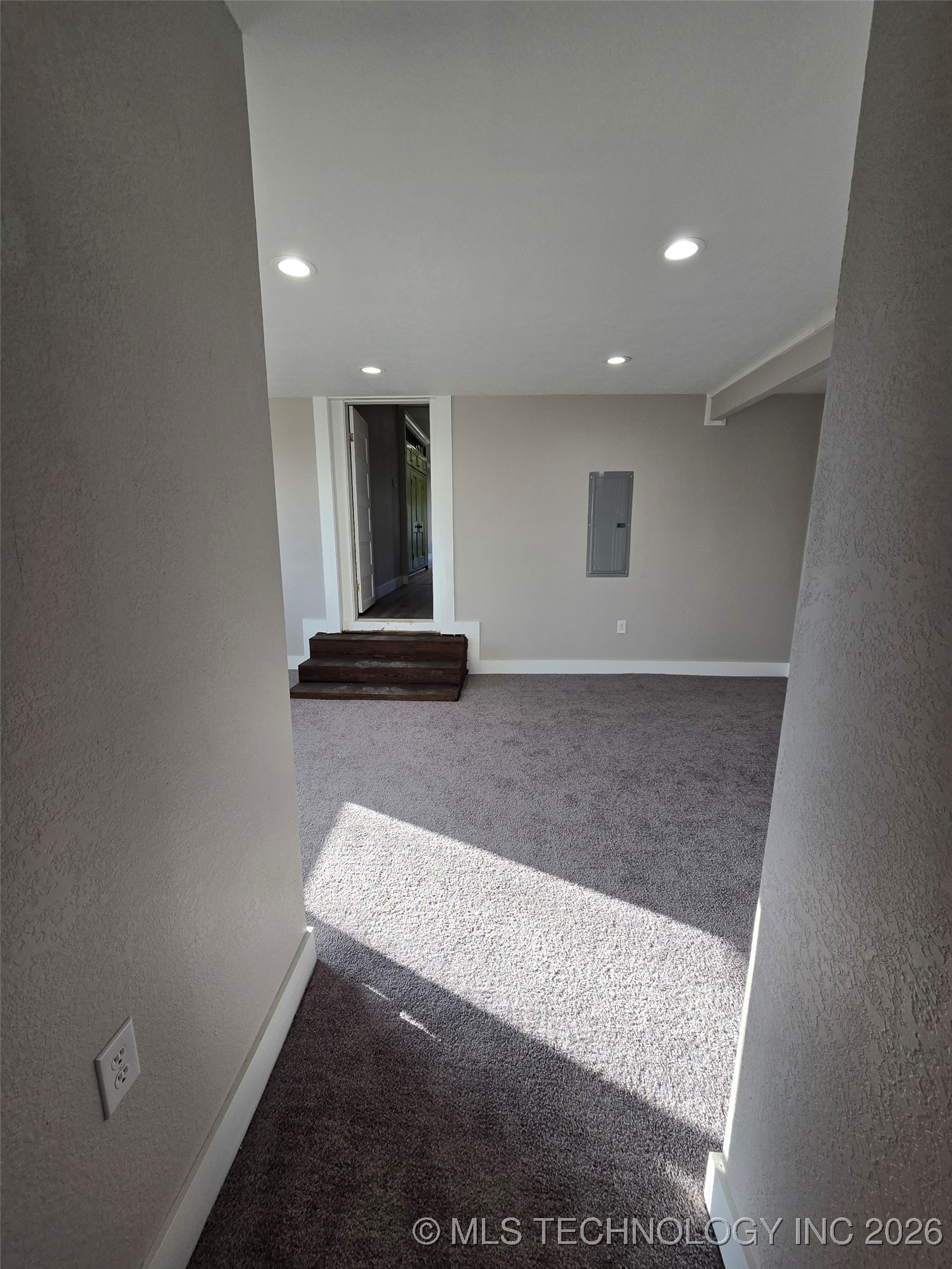 416 S 6th Property Photo 25