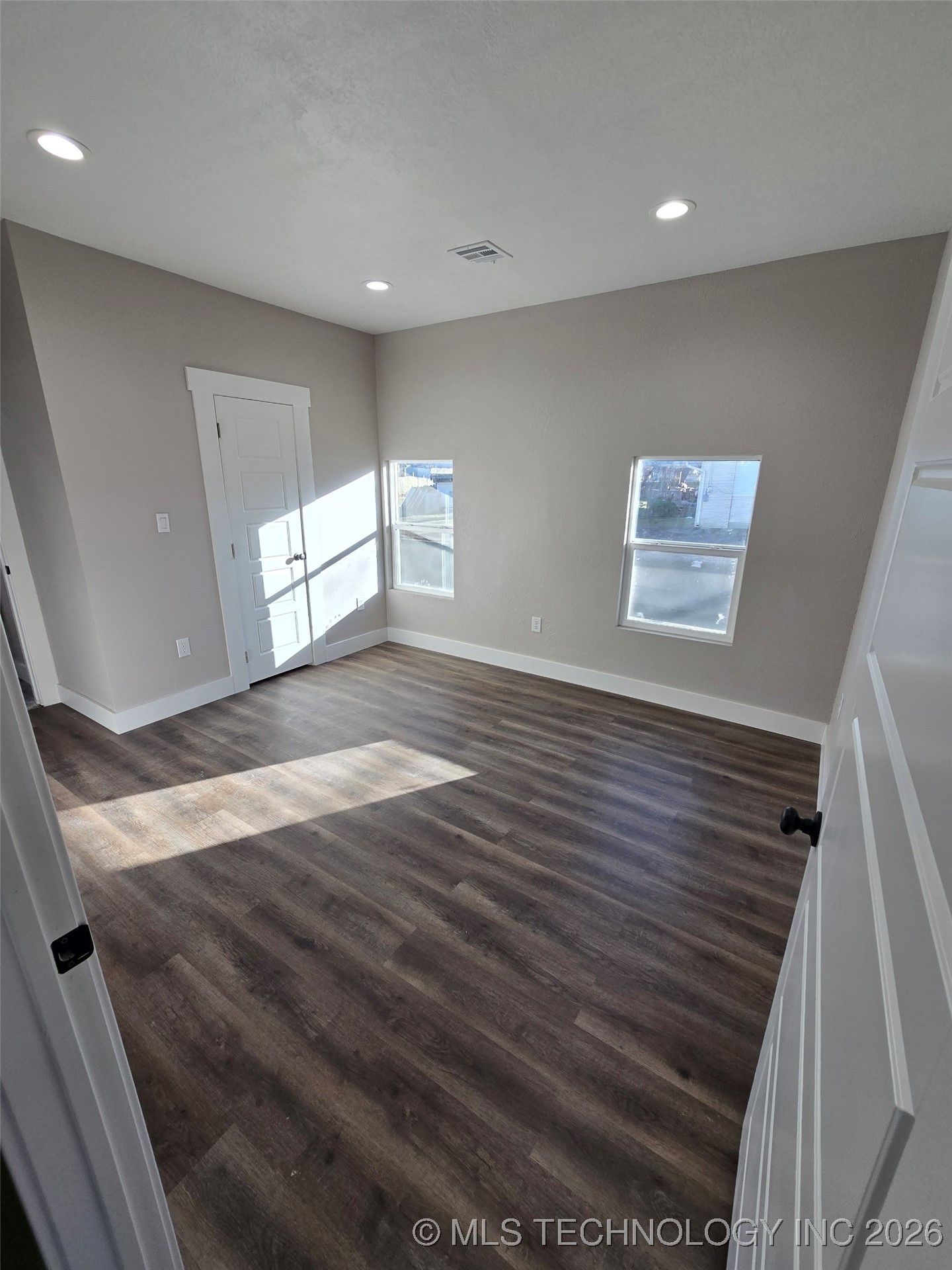 416 S 6th Property Photo 34