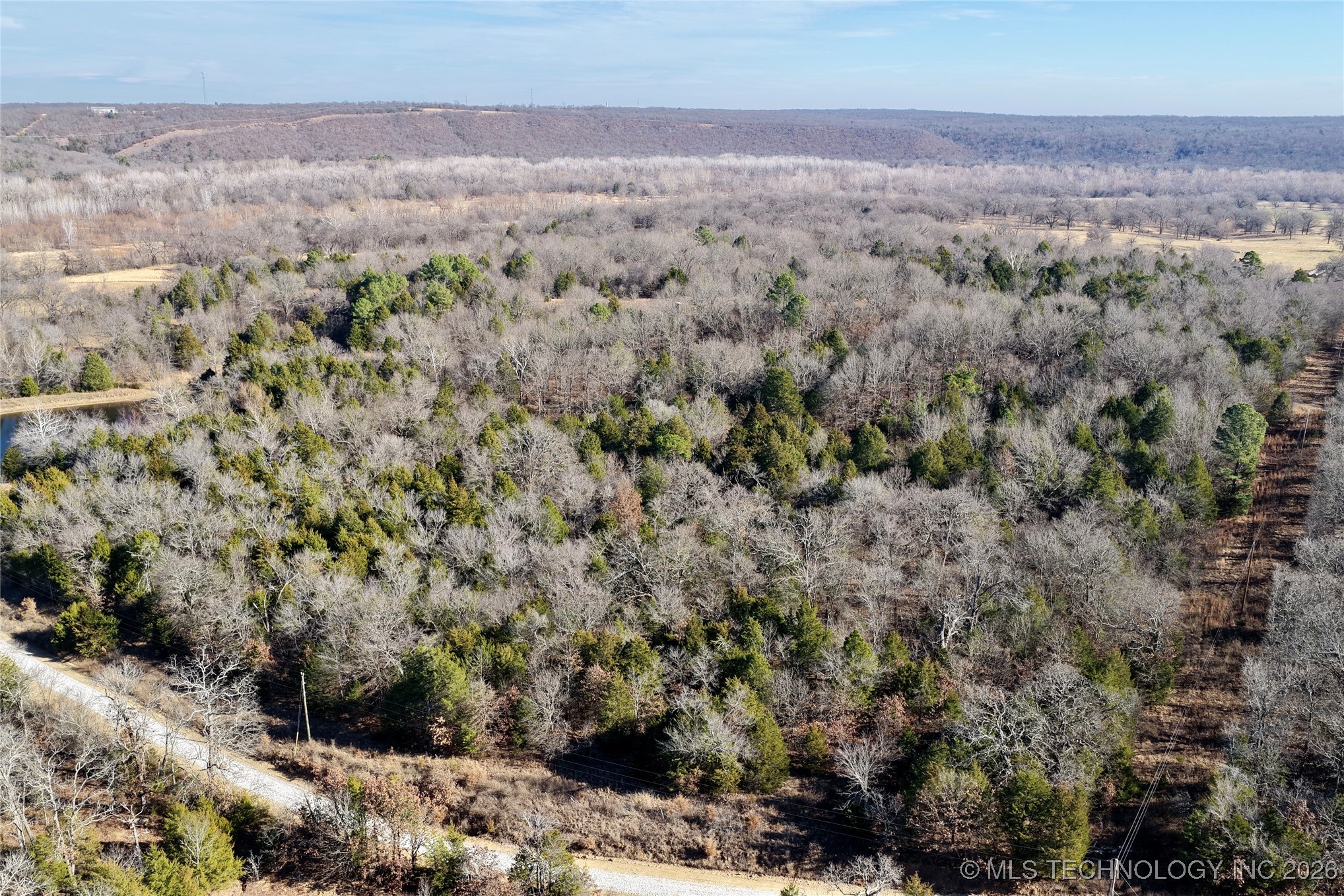 110373 S 4043 Property Photo 9