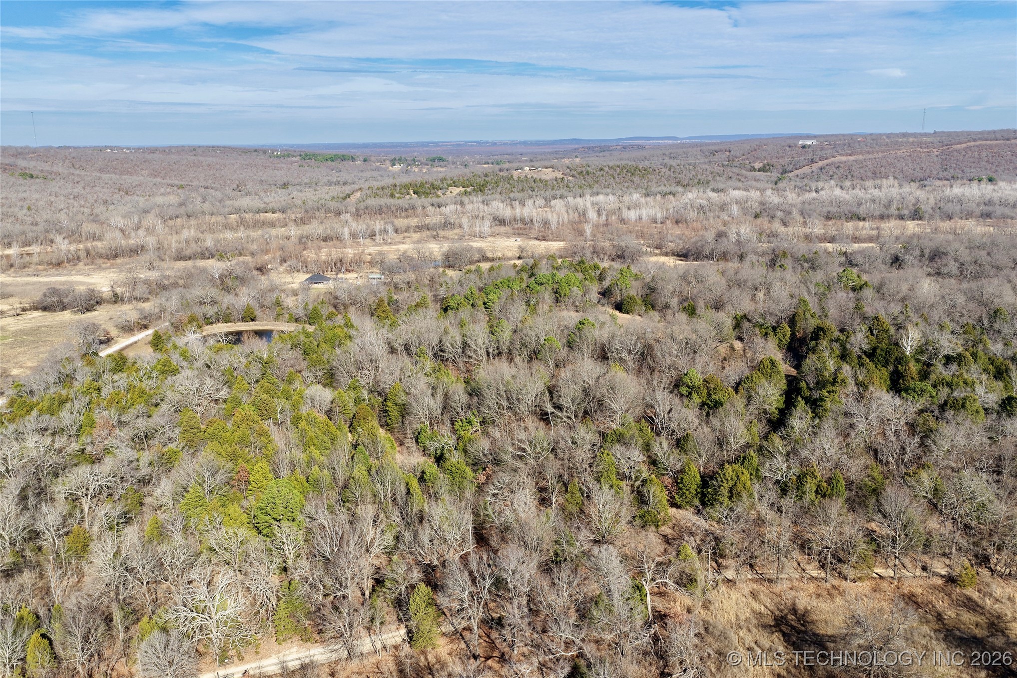 110373 S 4043 Property Photo 12