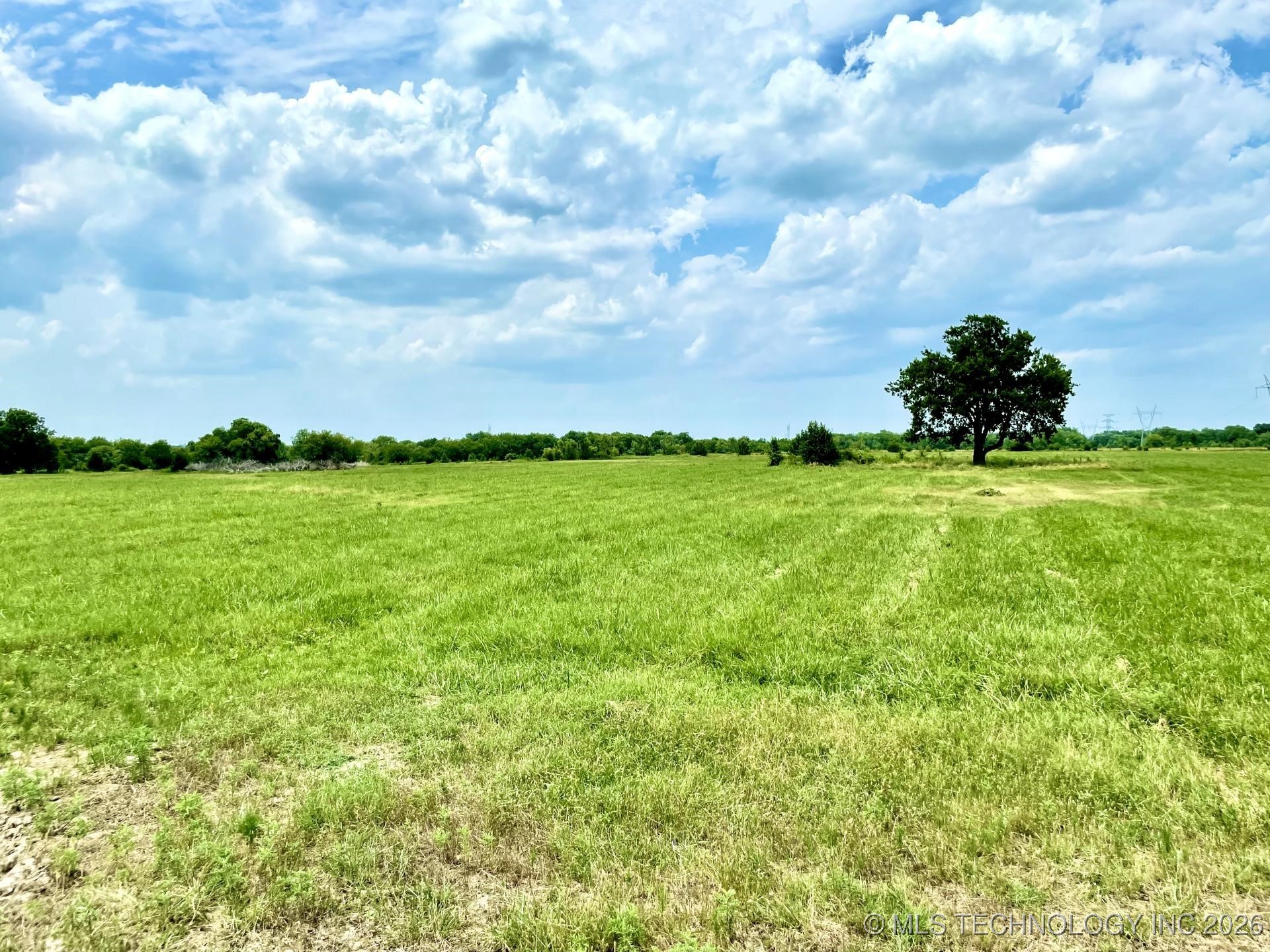 3535 E 161st Street S Property Photo 2