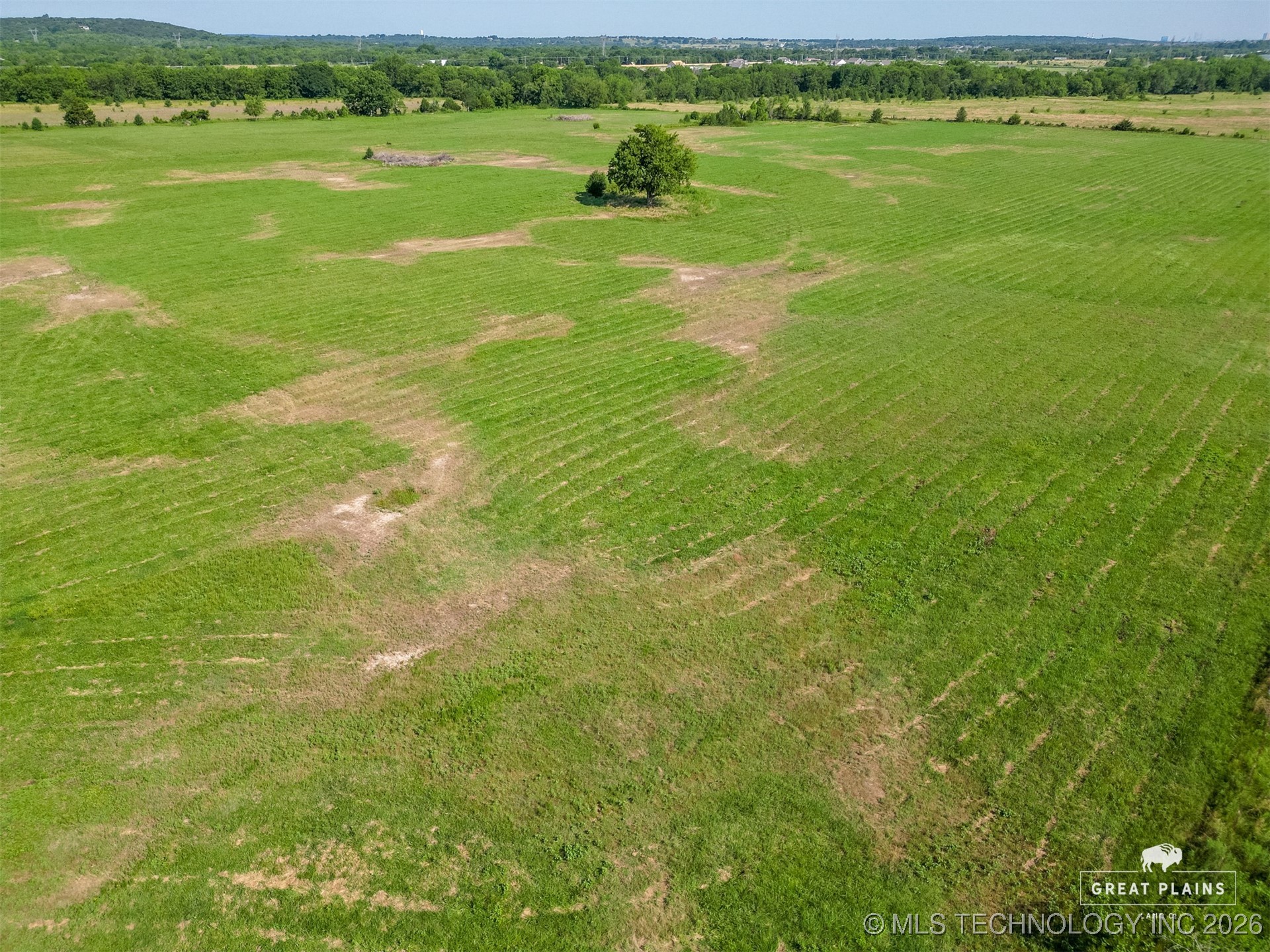 3535 E 161st Street S Property Photo 10