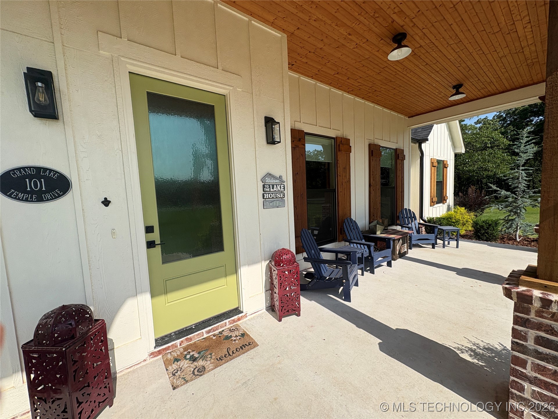 101 Temple Drive Property Photo 3