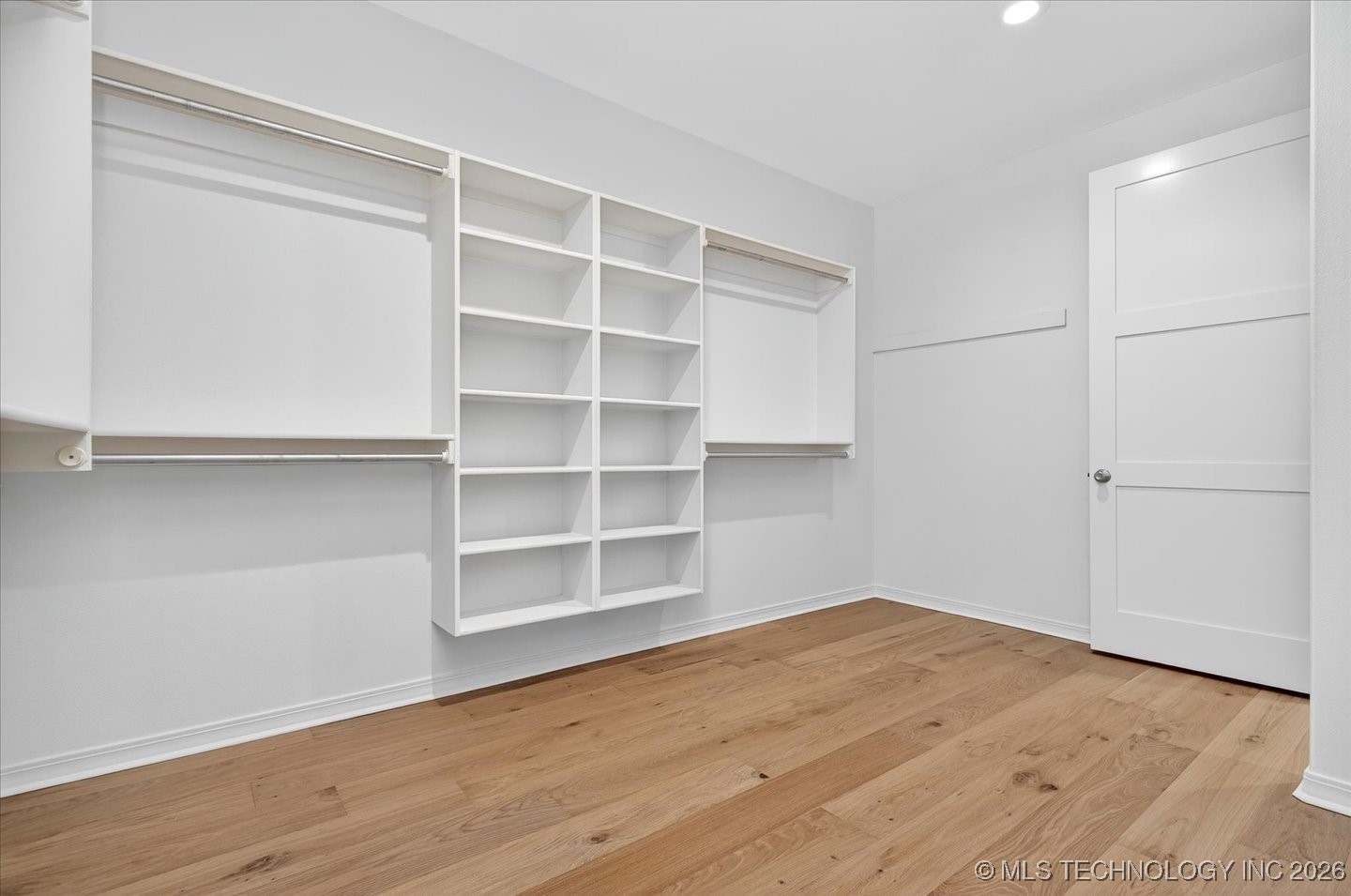 2010 Sheffield Lane Property Photo 32