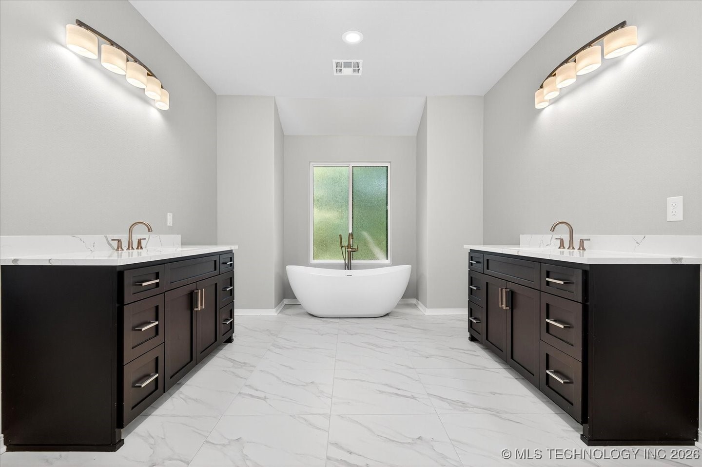 2010 Sheffield Lane Property Photo 33