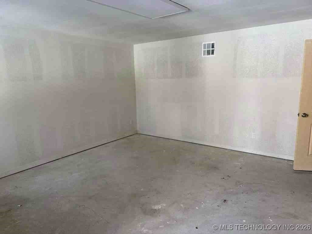 2010 Sheffield Lane Property Photo 47