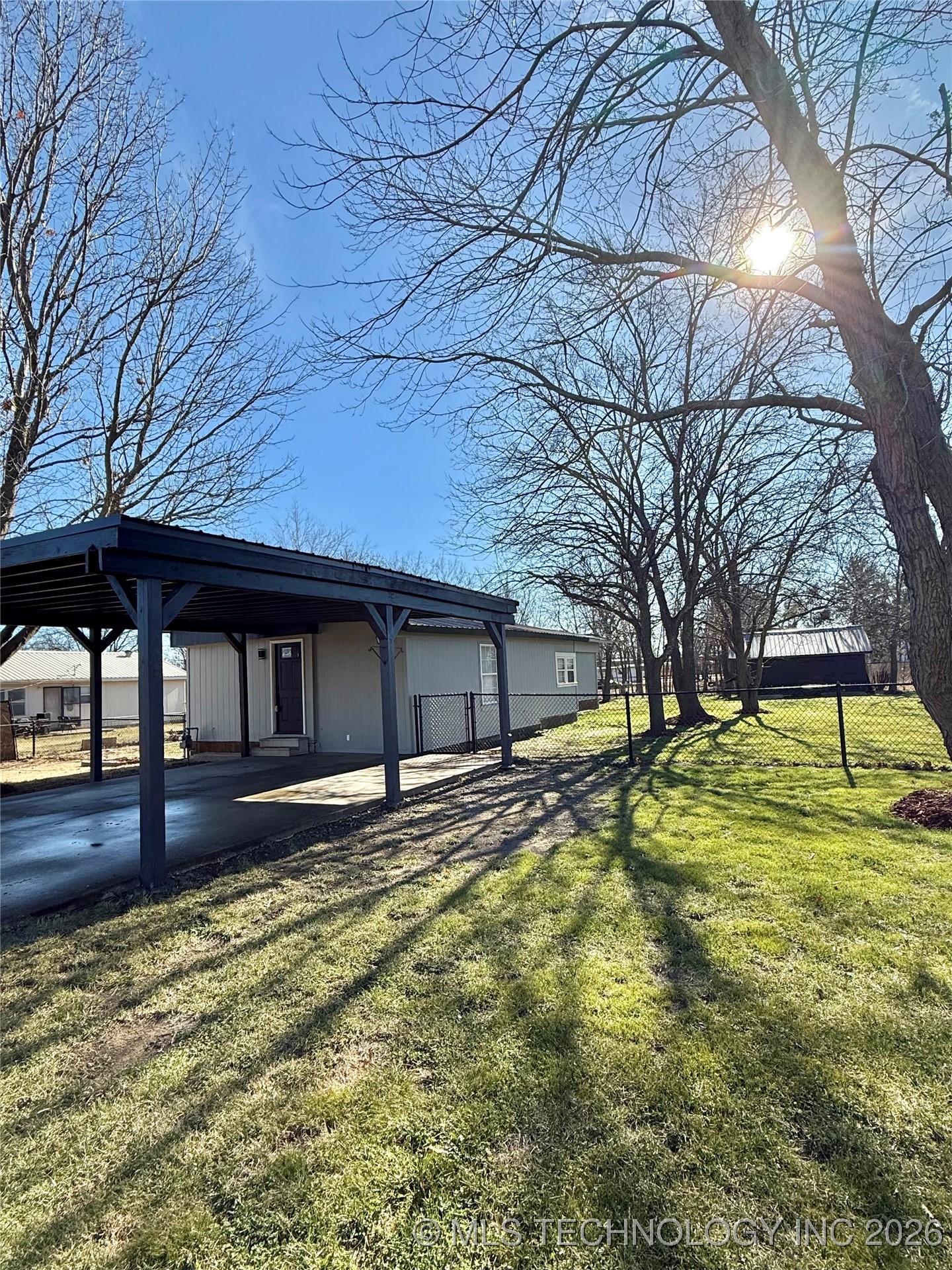 1210 Ne 8th Street Property Photo 3