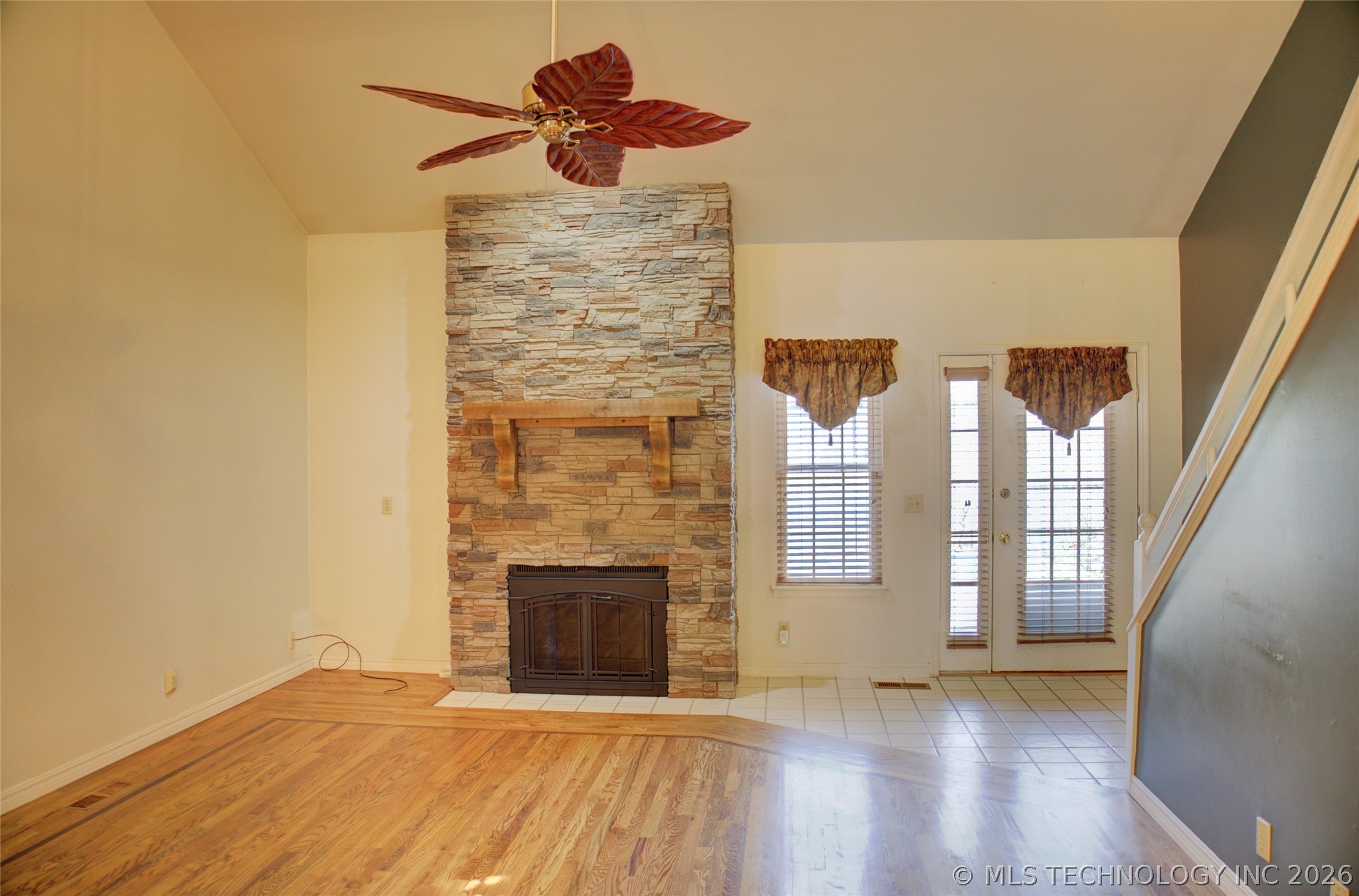 5120 S Columbia Court Property Photo 7