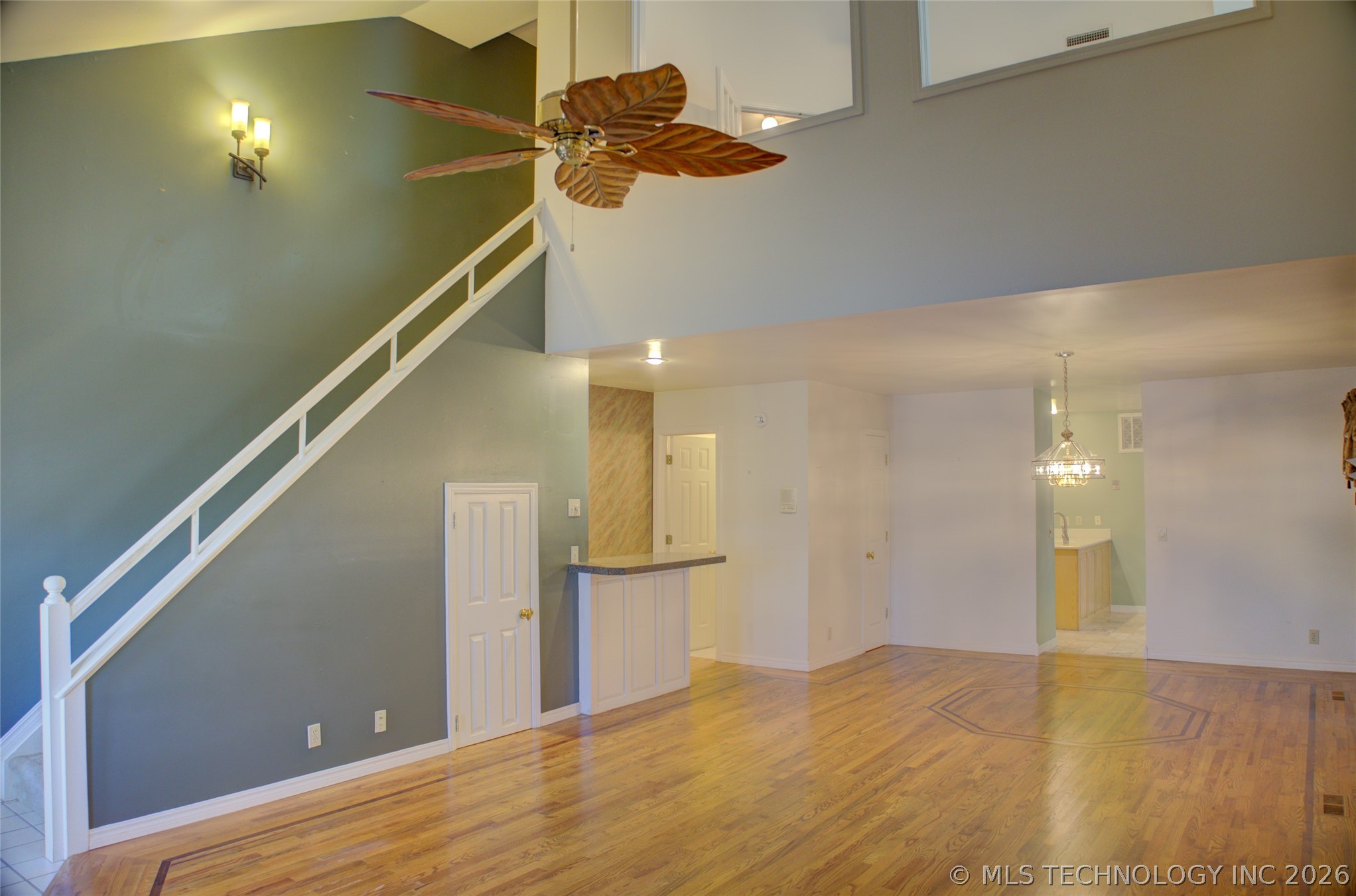 5120 S Columbia Court Property Photo 9