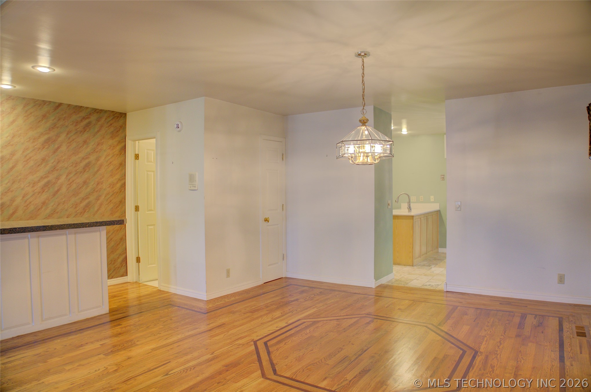 5120 S Columbia Court Property Photo 11
