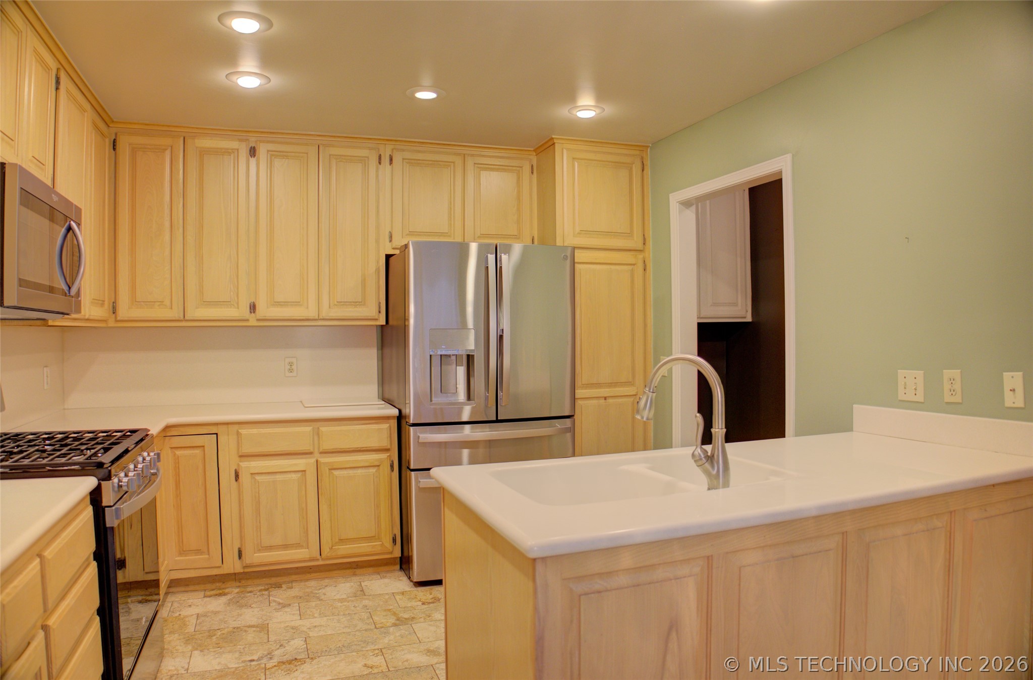 5120 S Columbia Court Property Photo 18