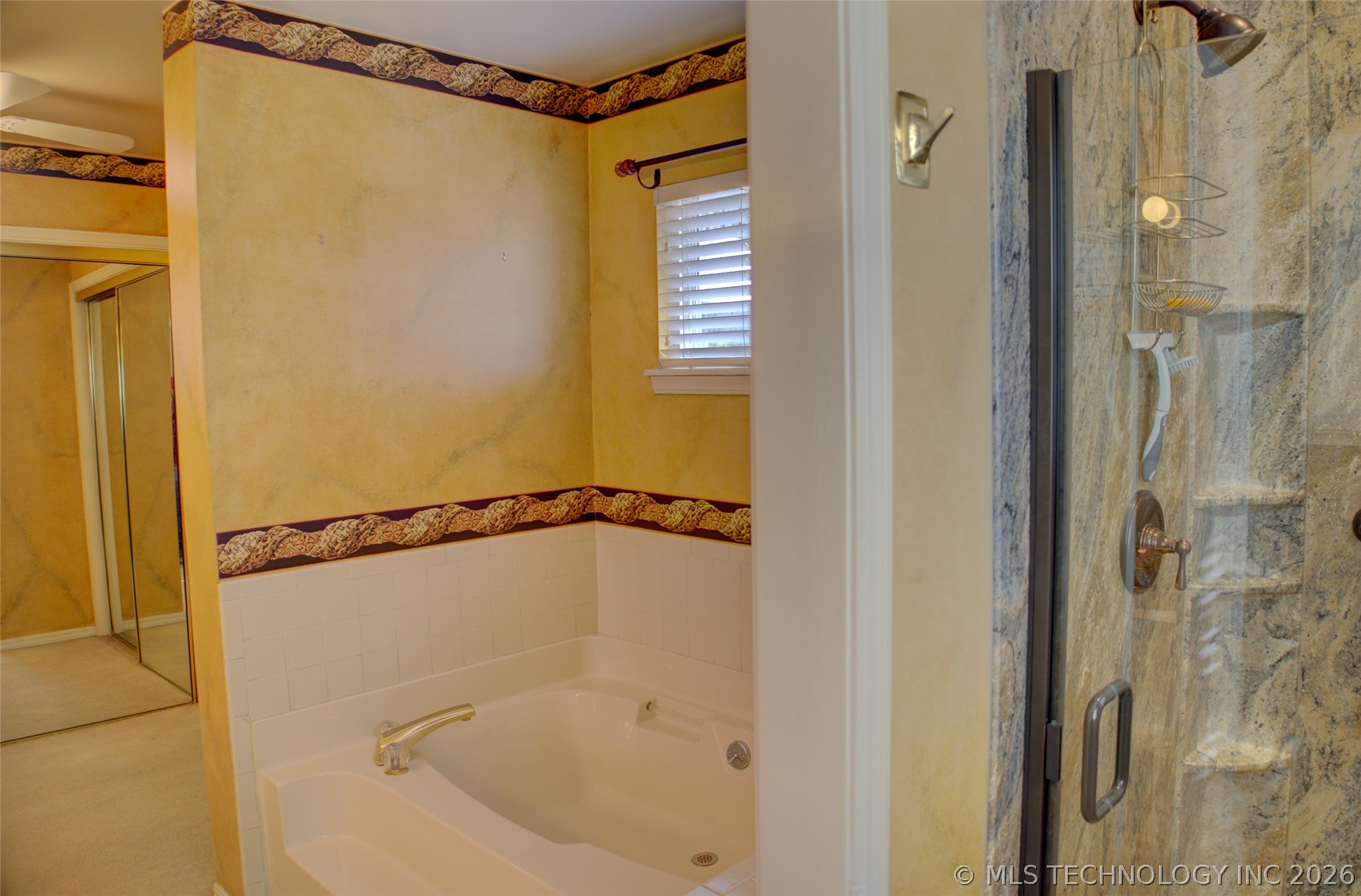 5120 S Columbia Court Property Photo 32