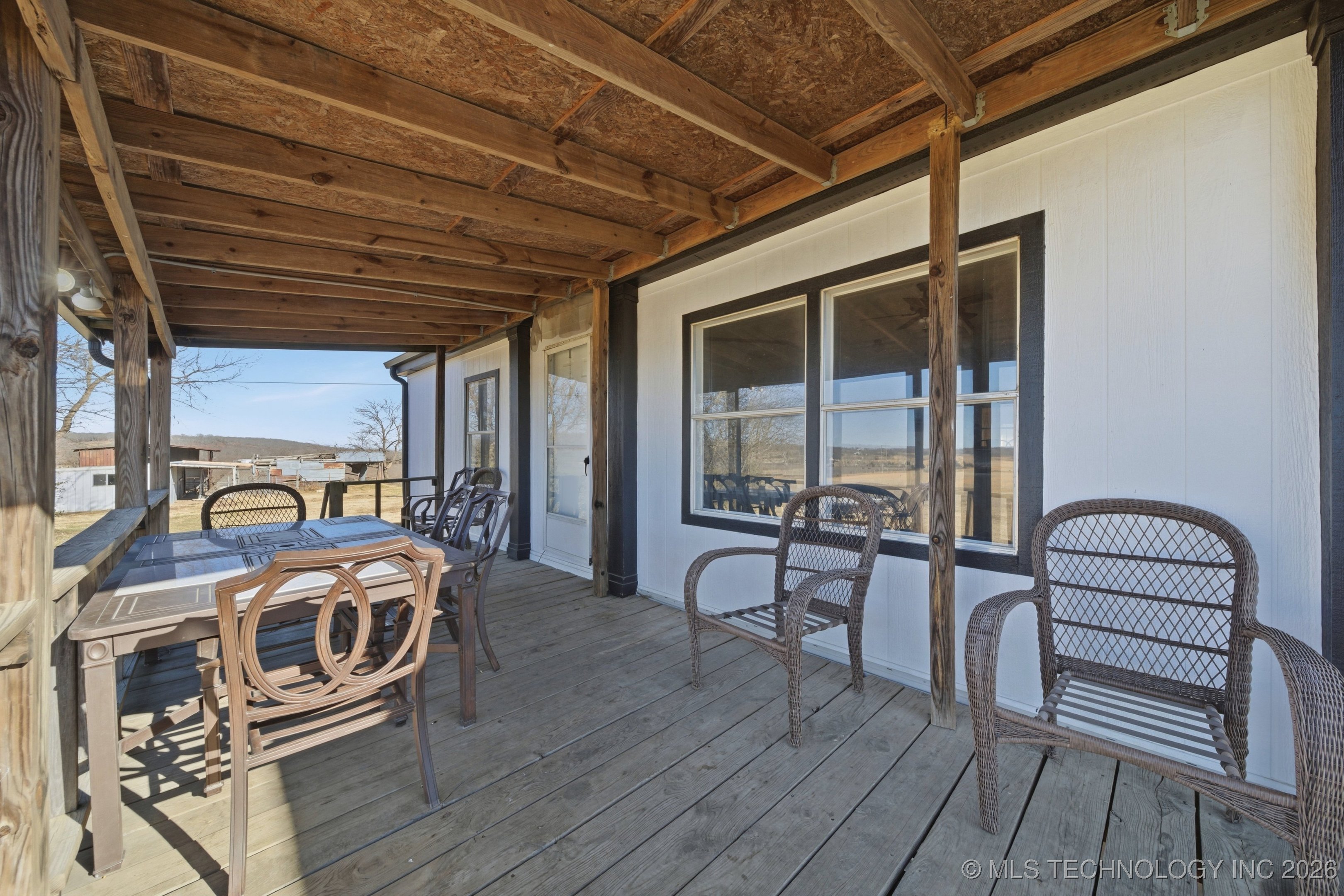 21599 Slick Road Property Photo 7