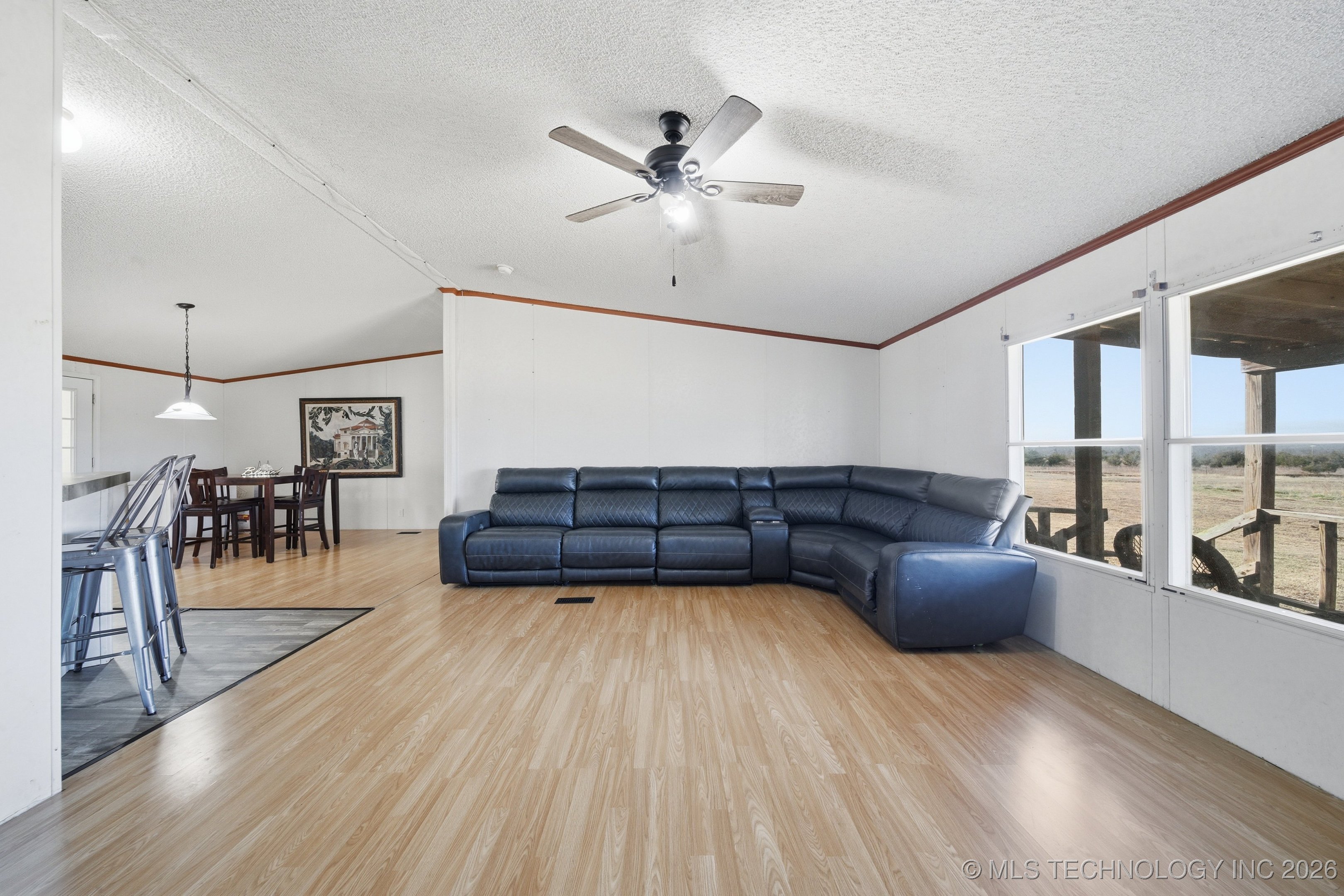 21599 Slick Road Property Photo 10