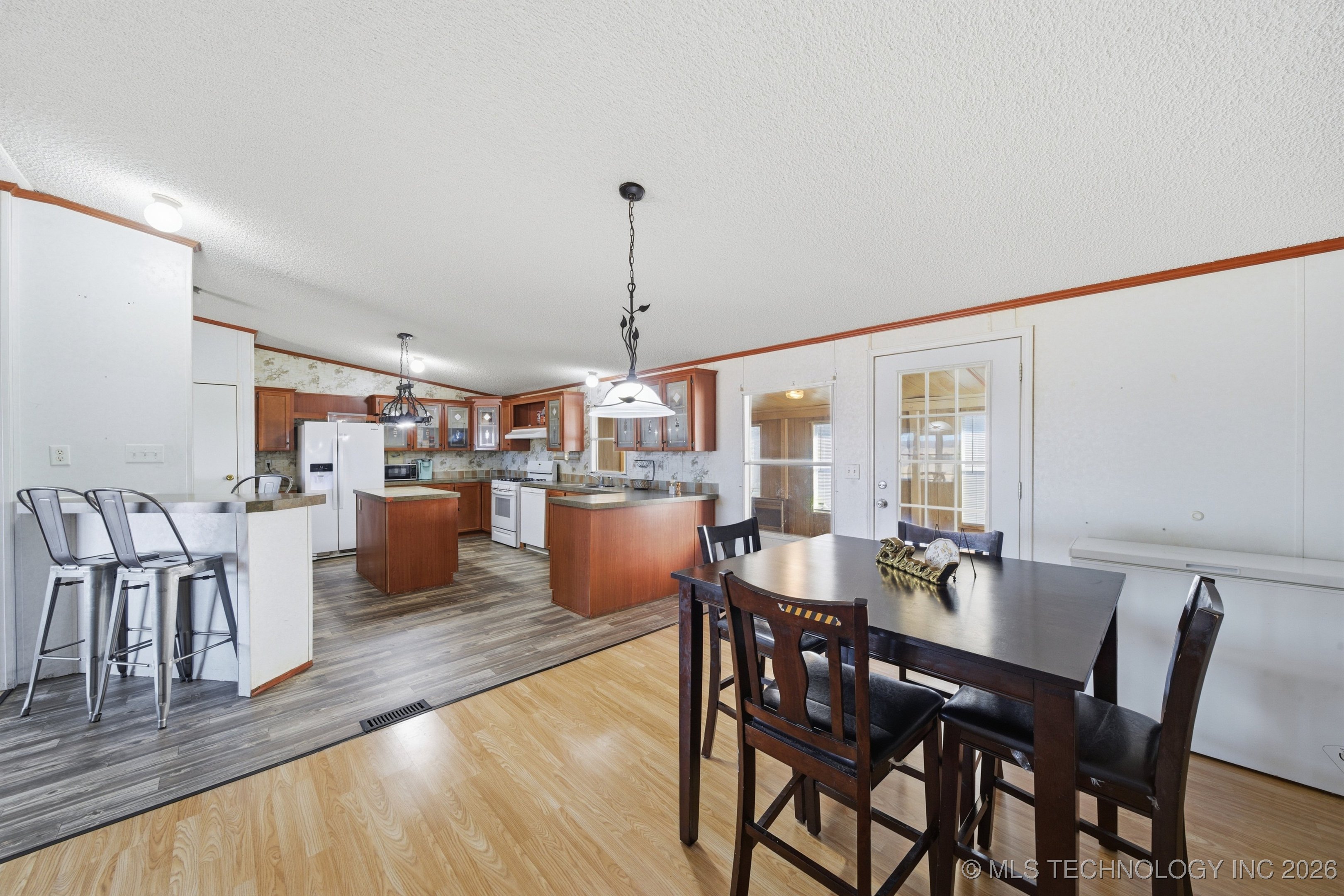 21599 Slick Road Property Photo 14