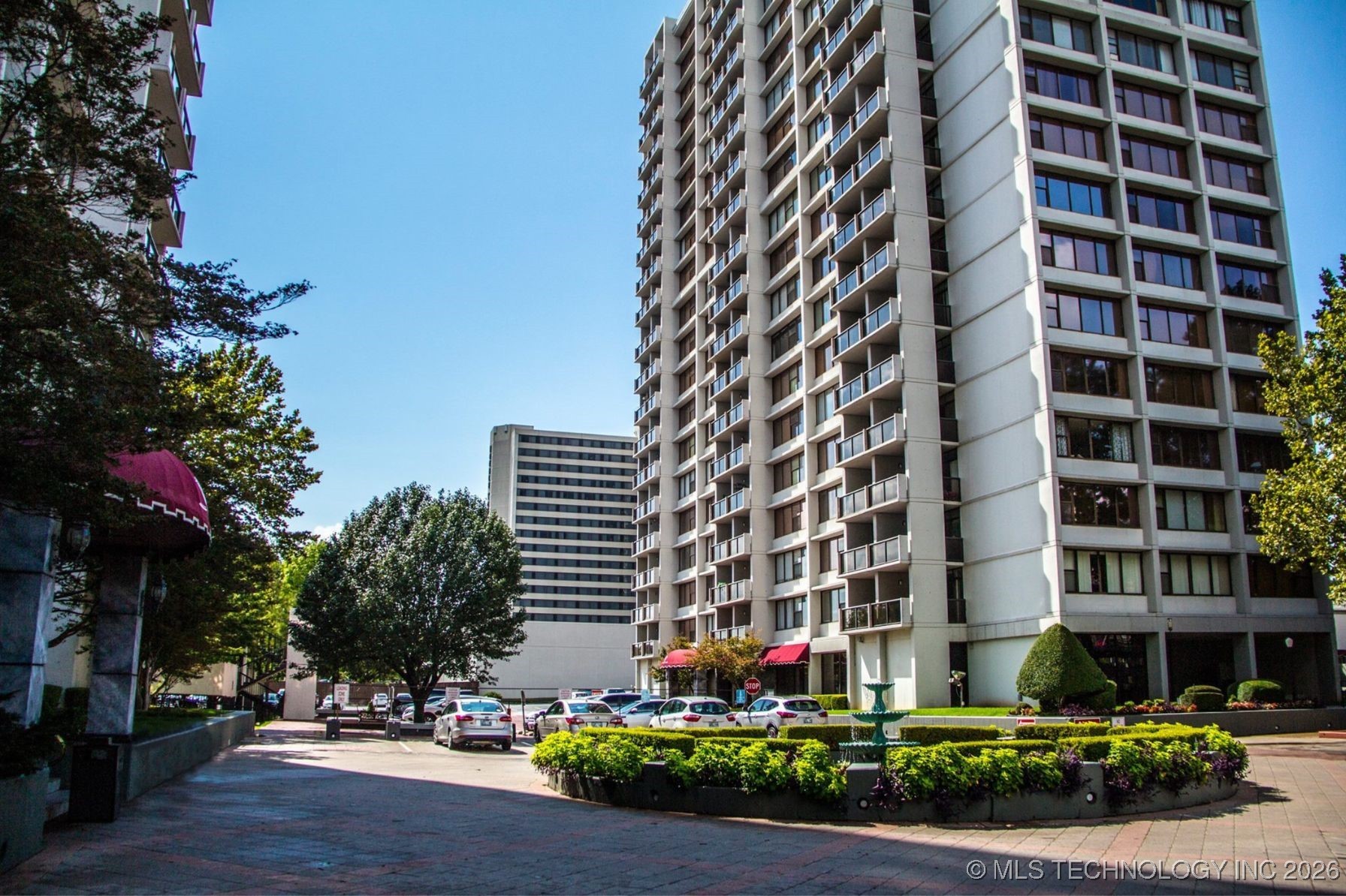 410 W 7th Street 226 Property Photo 18