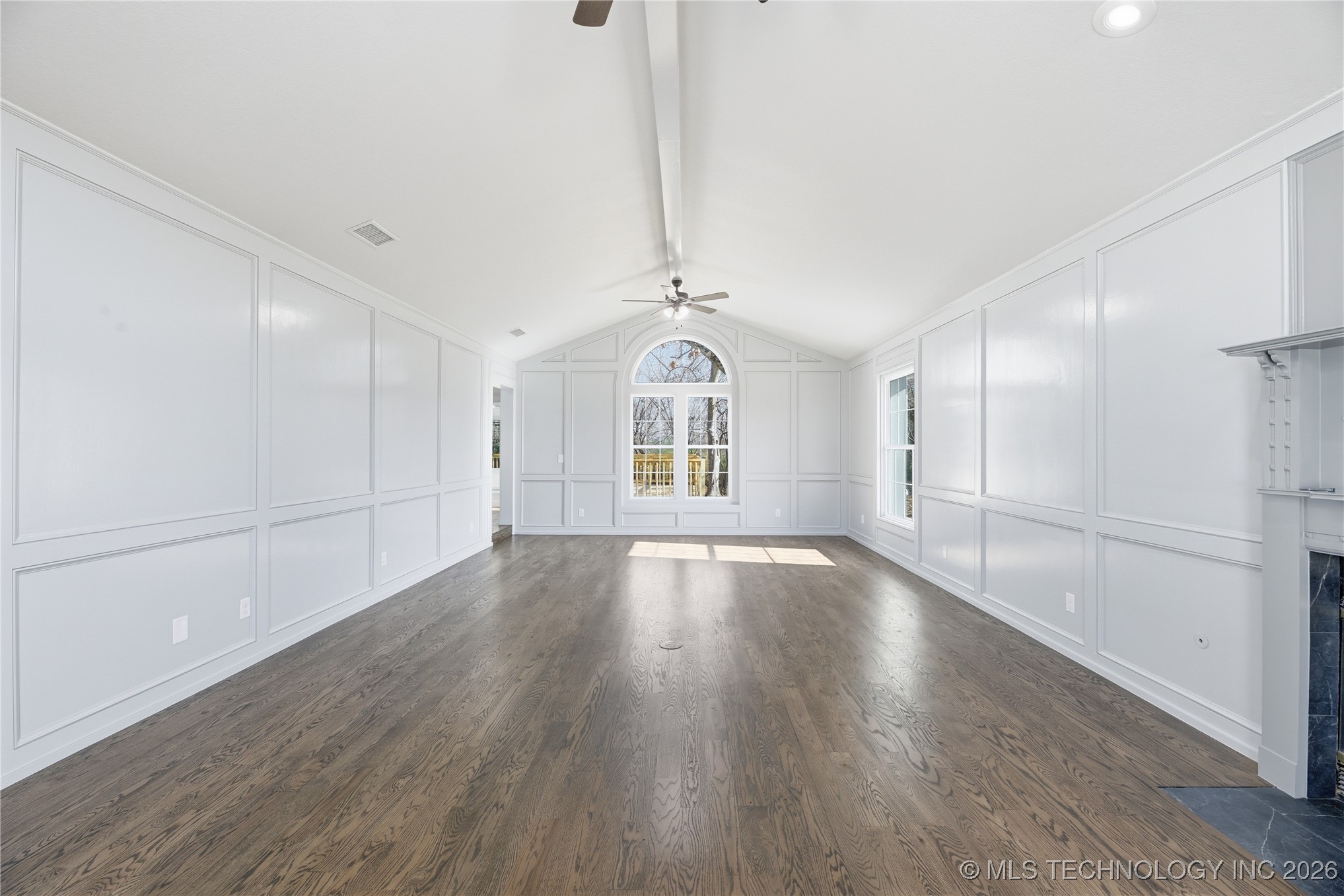 2850 Park Street Property Photo 5