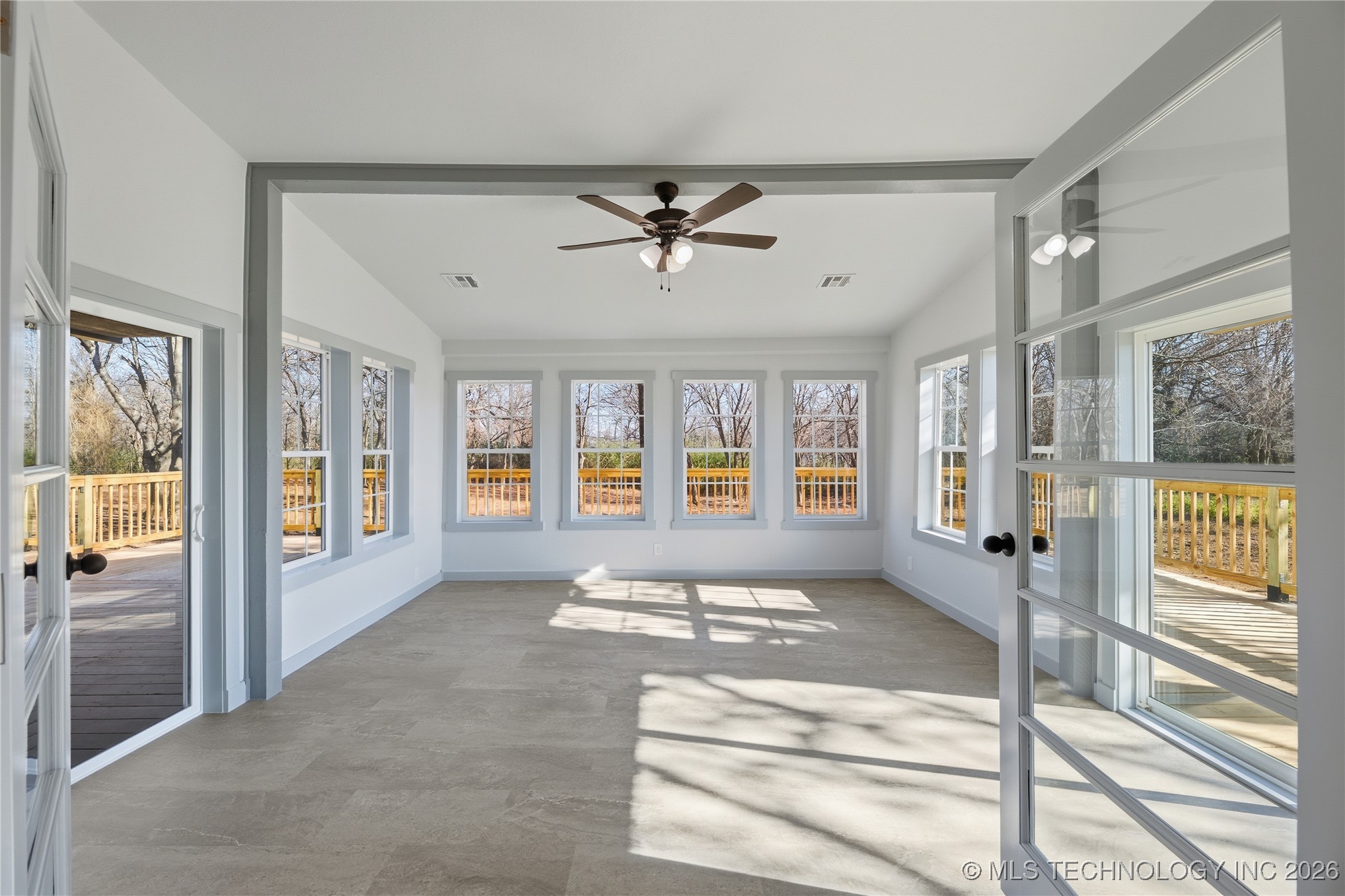 2850 Park Street Property Photo 12