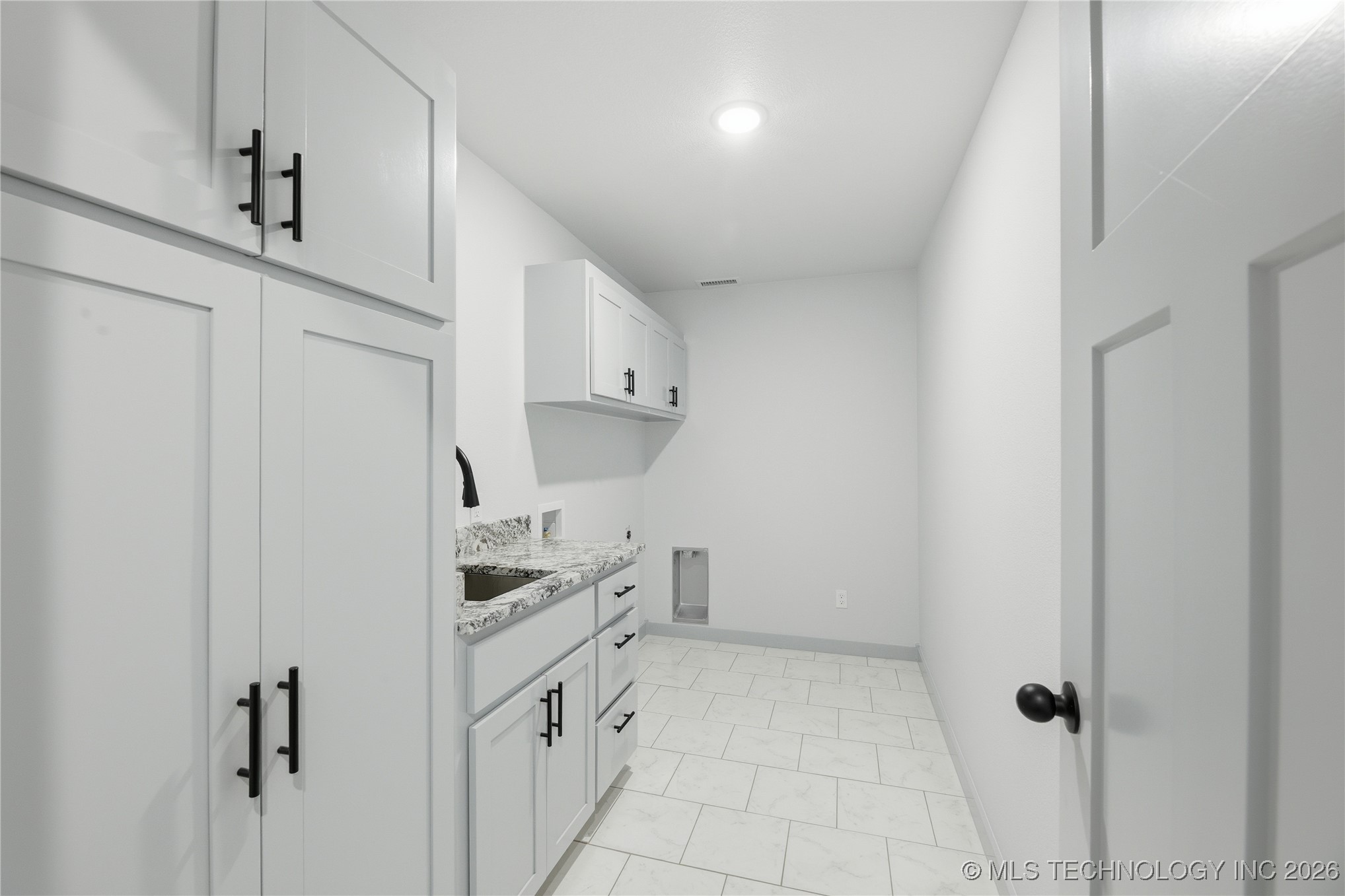 2850 Park Street Property Photo 19